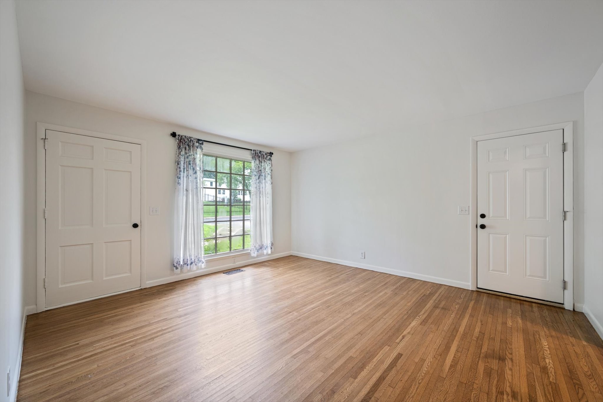 4981 Edmondson Pike