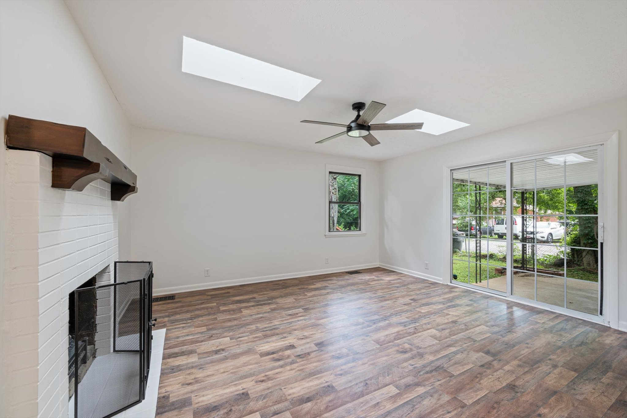 4981 Edmondson Pike