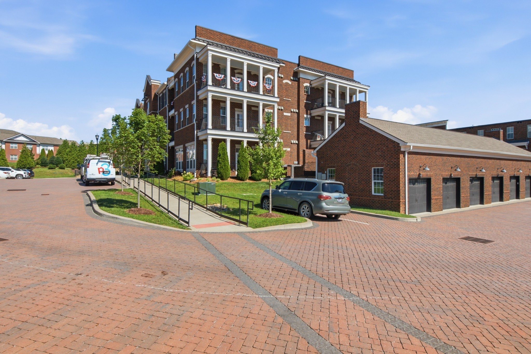 2089 Branford Pl Unit: 204