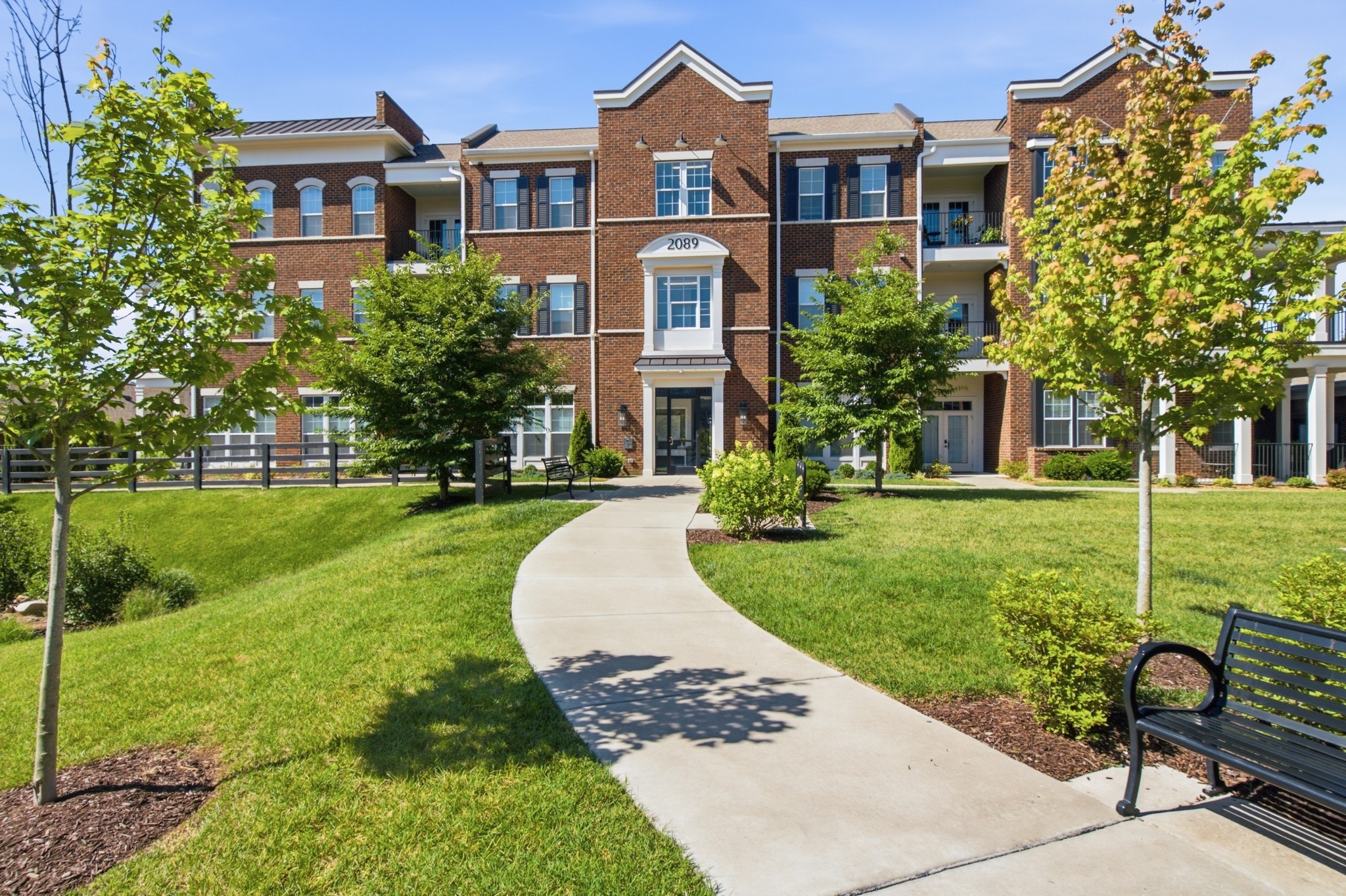 2089 Branford Pl Unit: 204