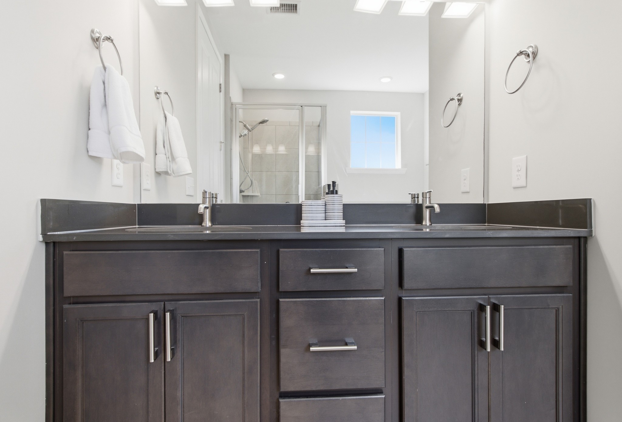 2089 Branford Pl Unit: 204