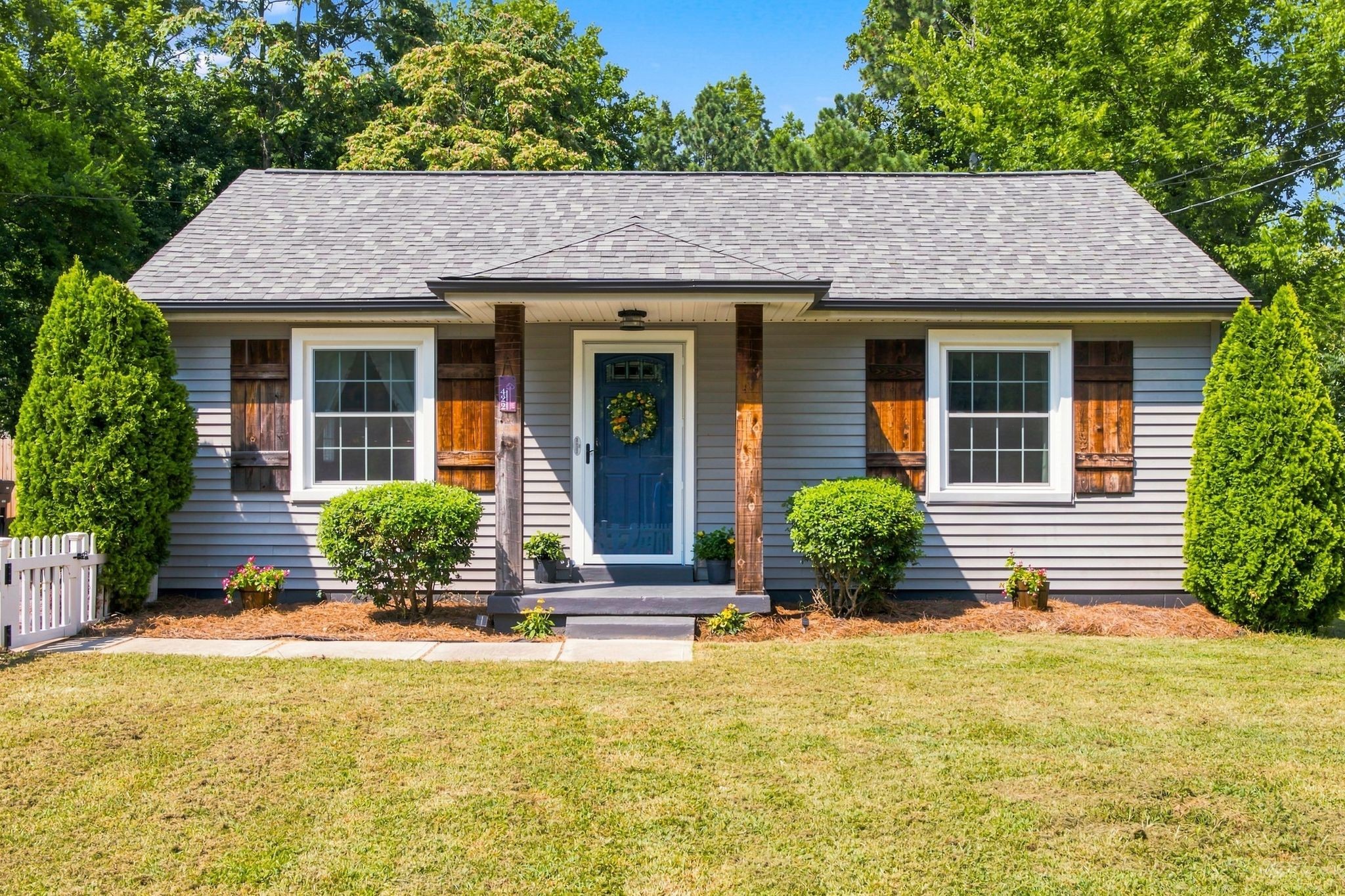 422 Green Acres Dr