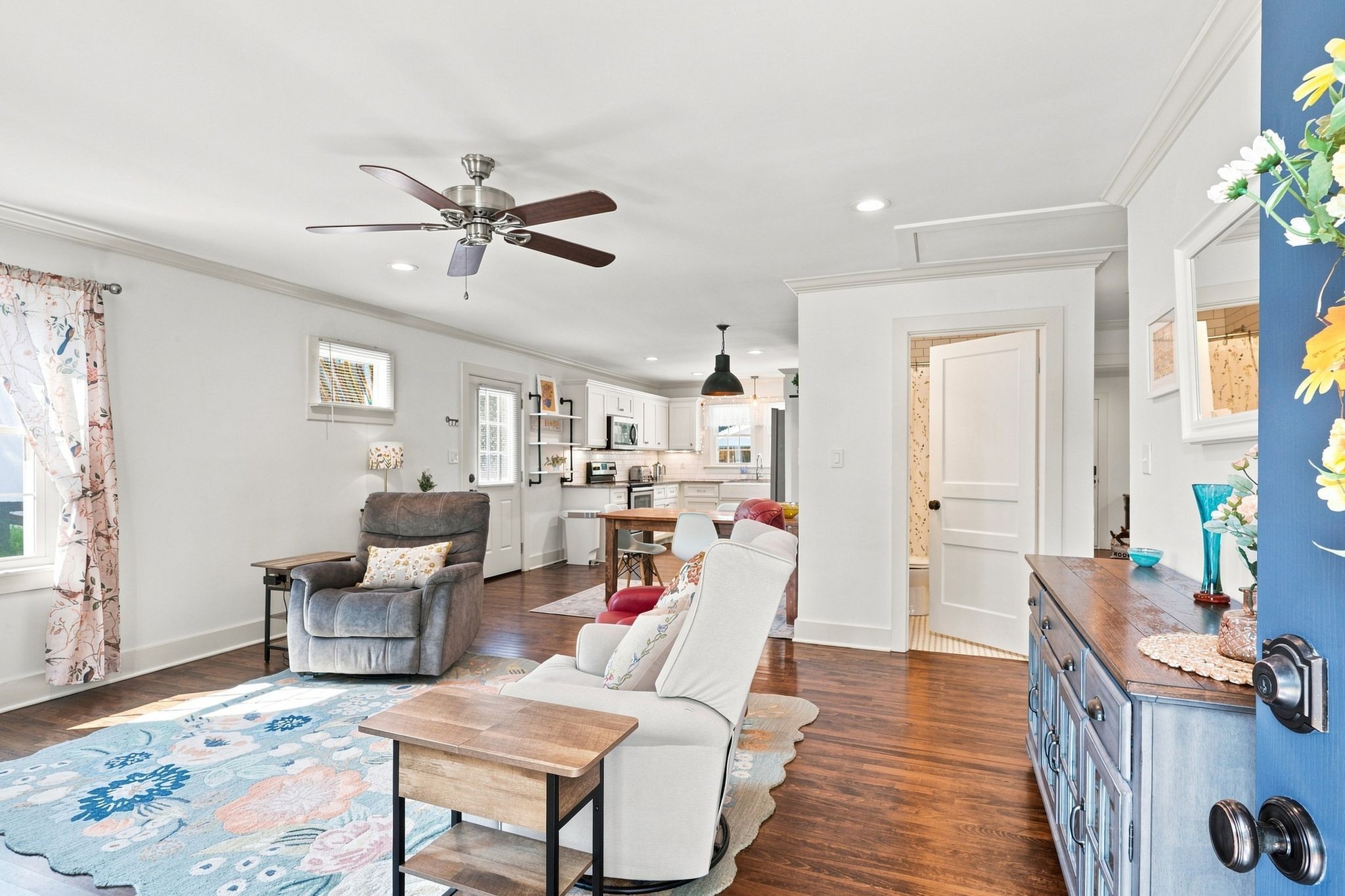 422 Green Acres Dr