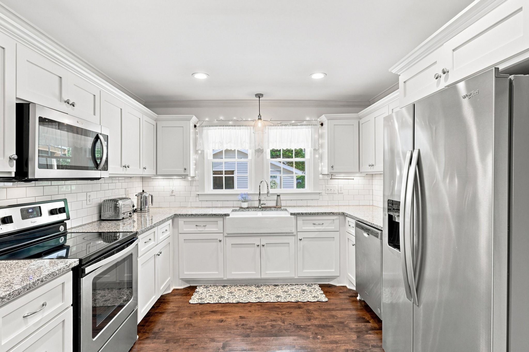 422 Green Acres Dr