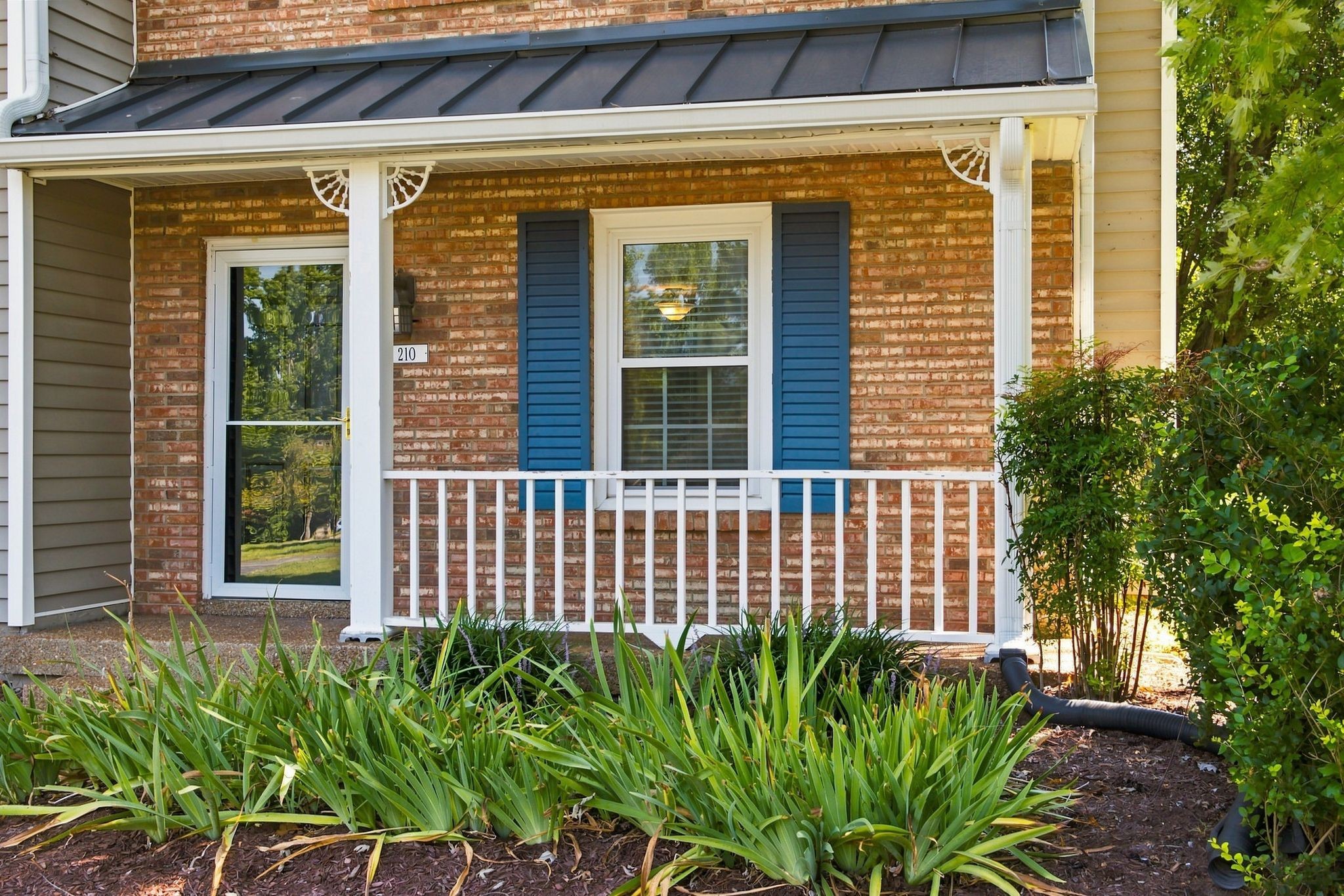 210 Yarmouth Ct