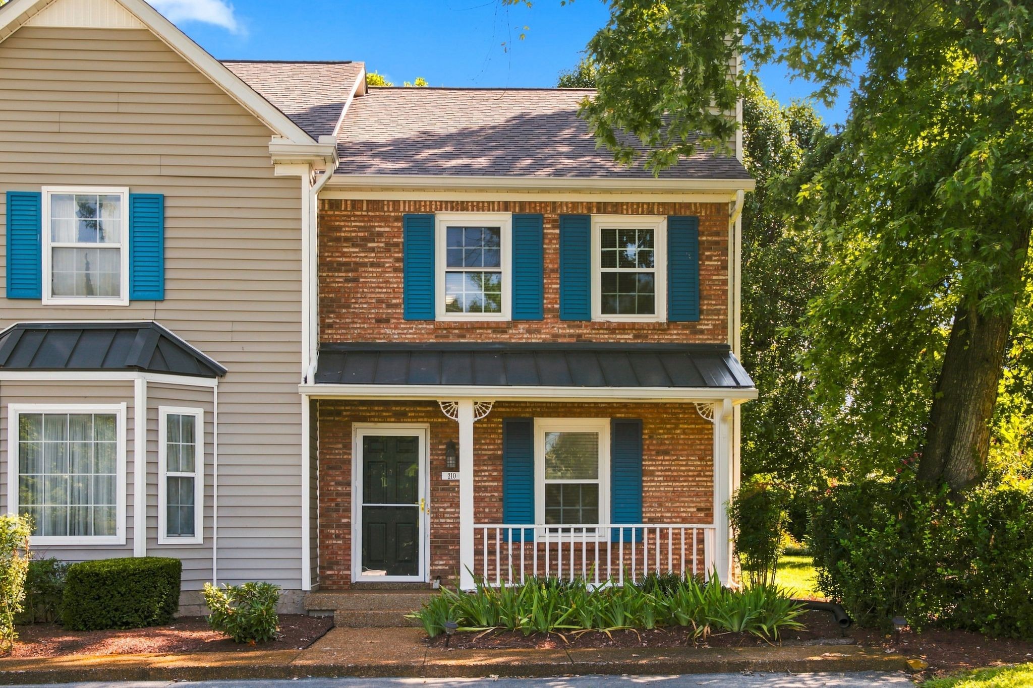 210 Yarmouth Ct