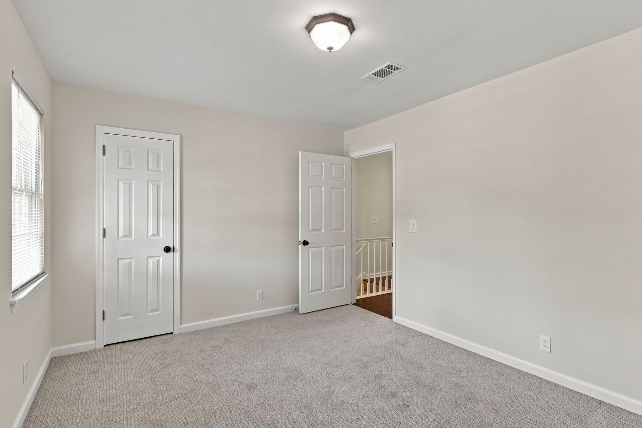 210 Yarmouth Ct