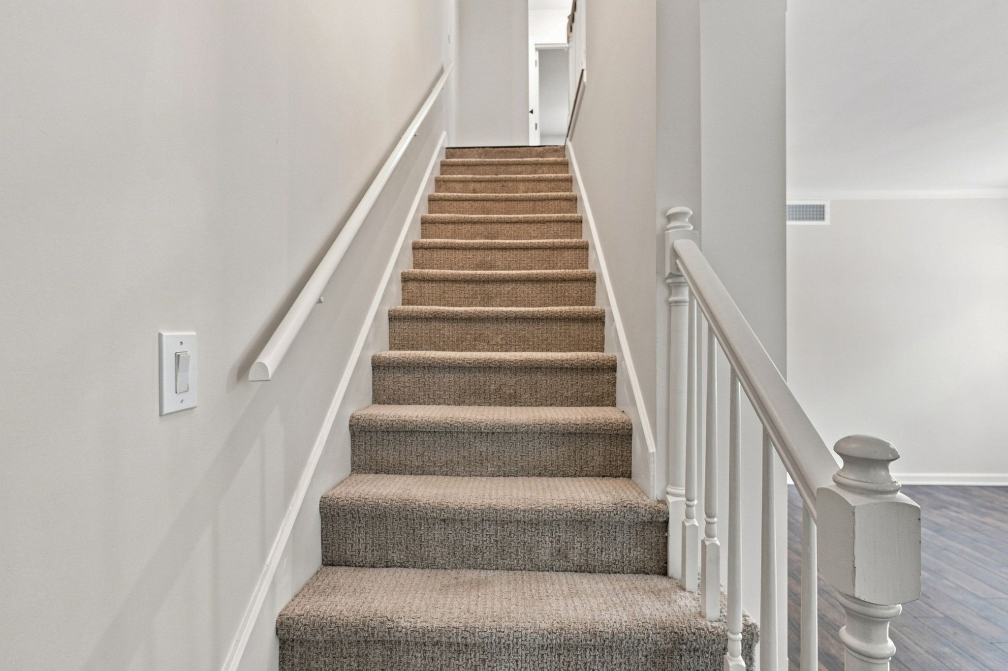 210 Yarmouth Ct