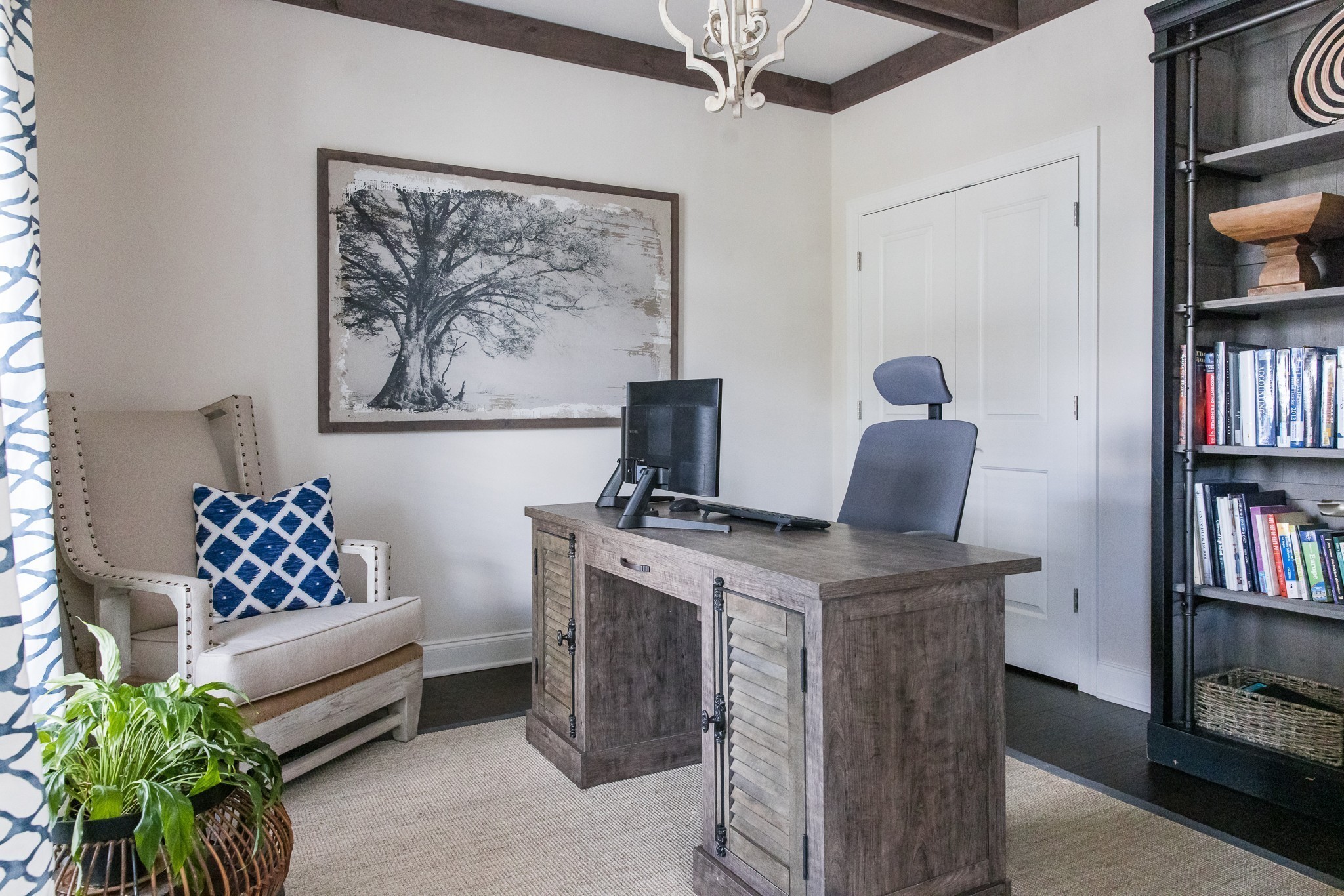 3056 Farmhouse Dr