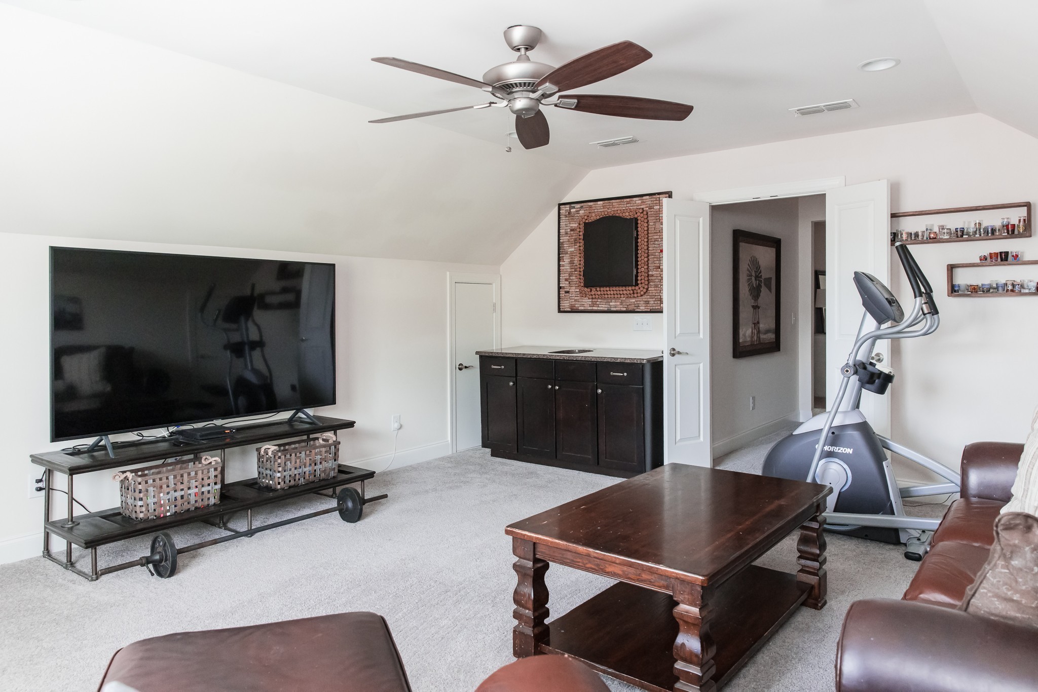 3056 Farmhouse Dr