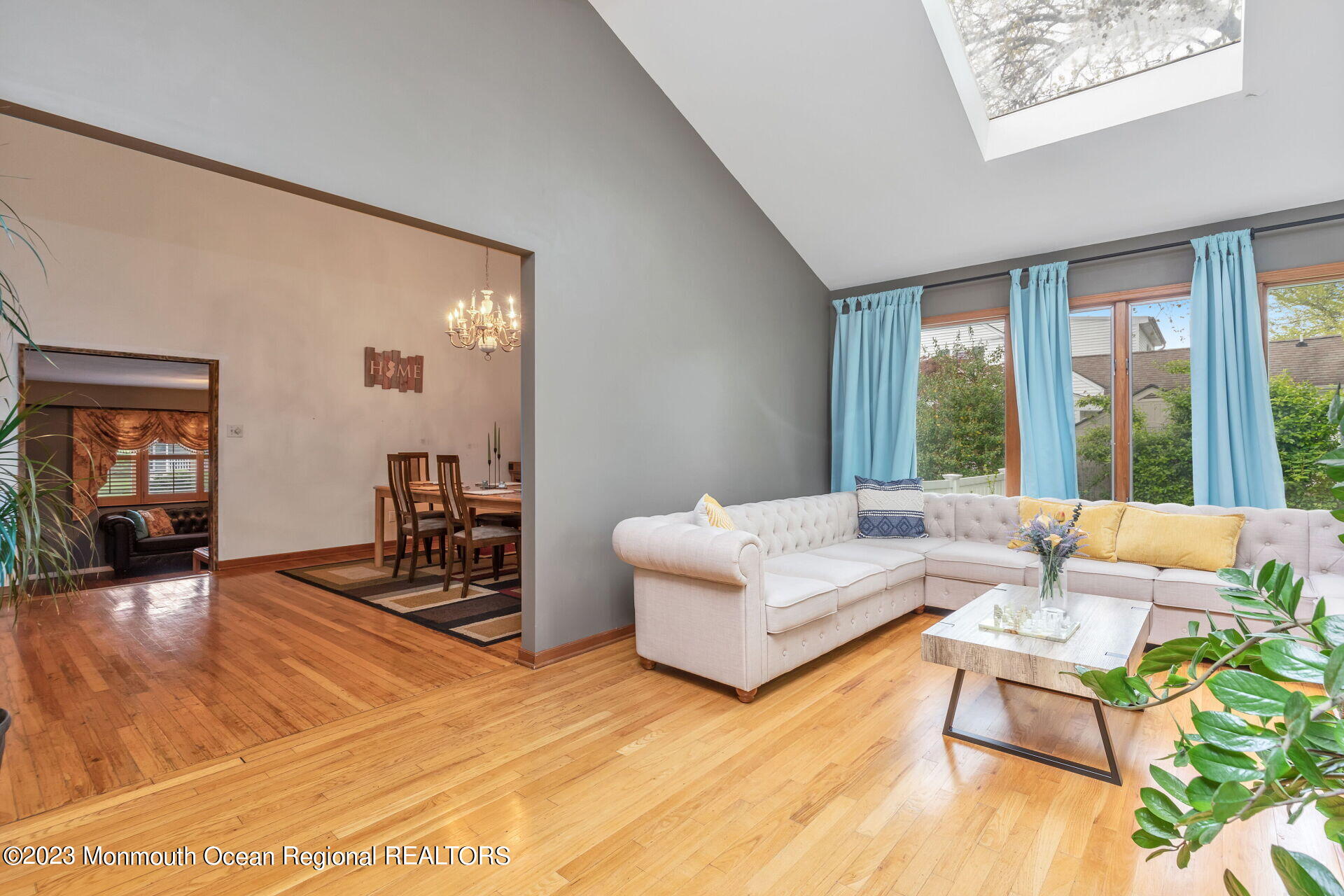 15 Galewood Drive