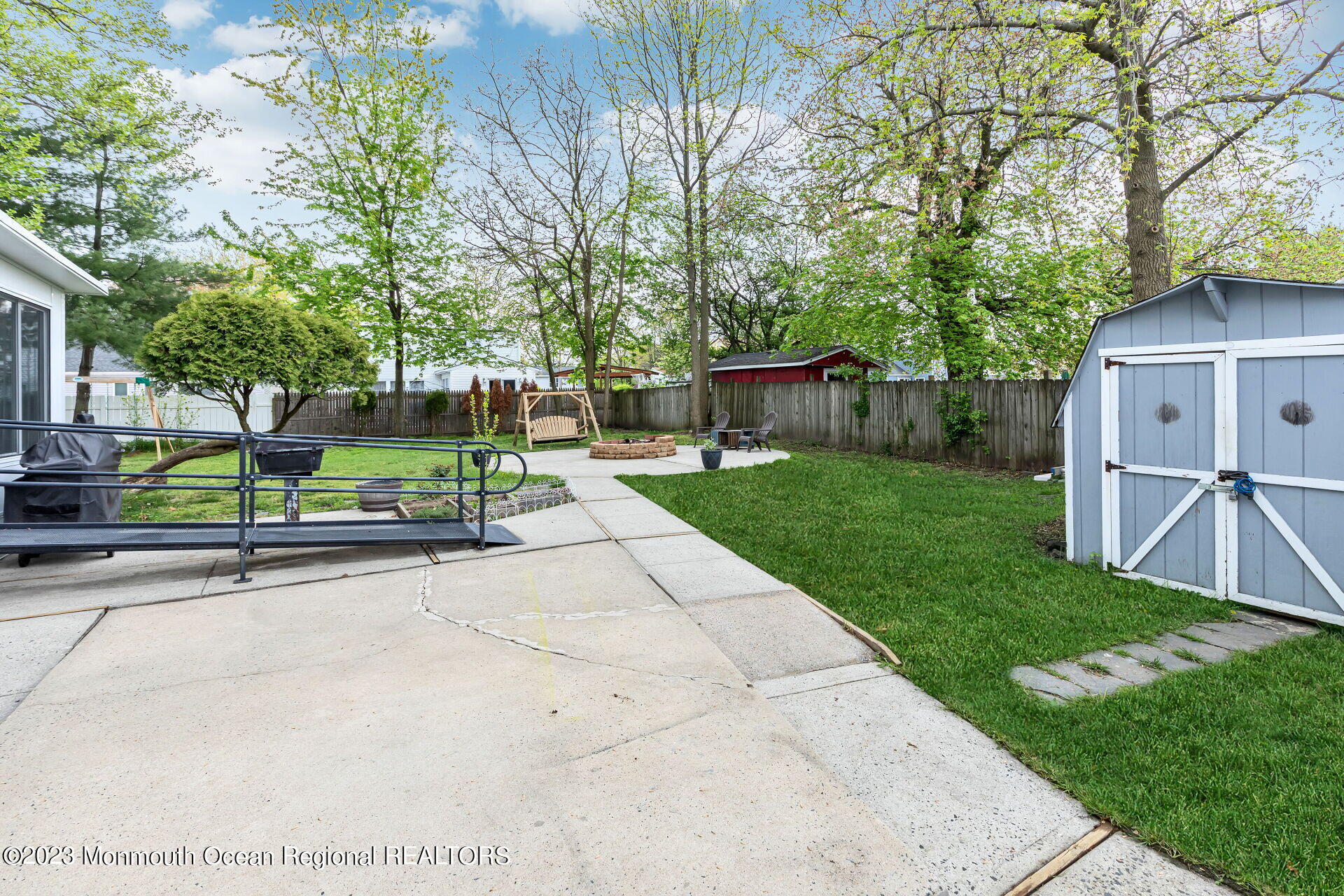 15 Galewood Drive