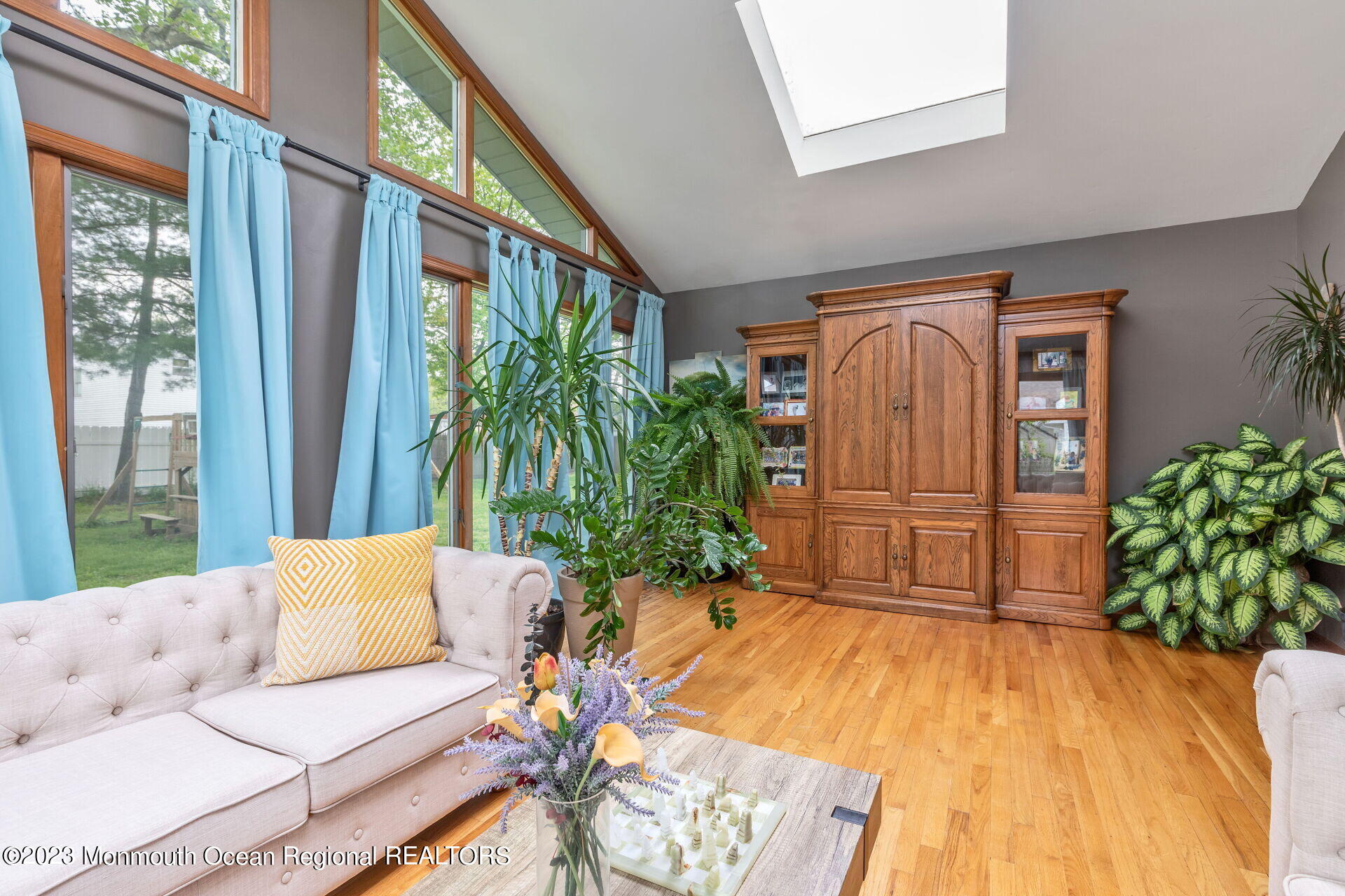 15 Galewood Drive