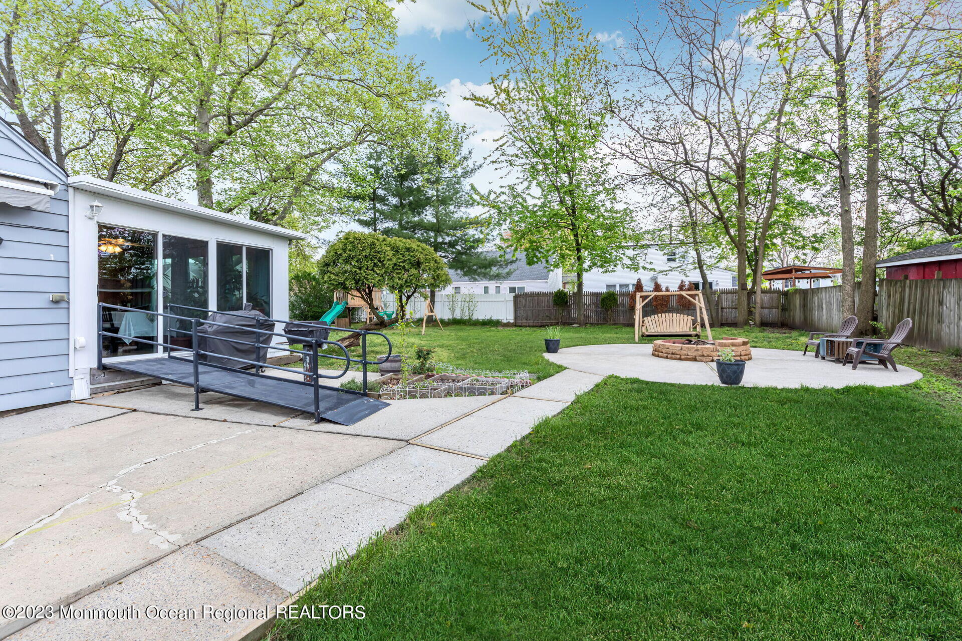 15 Galewood Drive