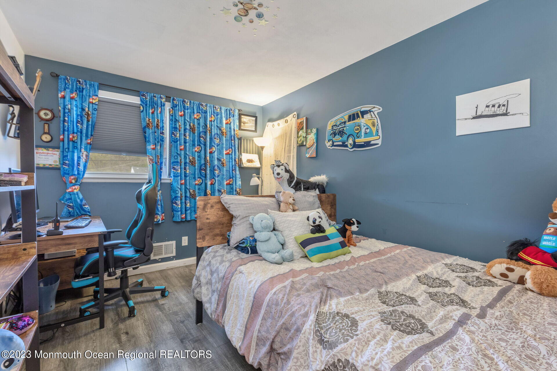 15 Galewood Drive