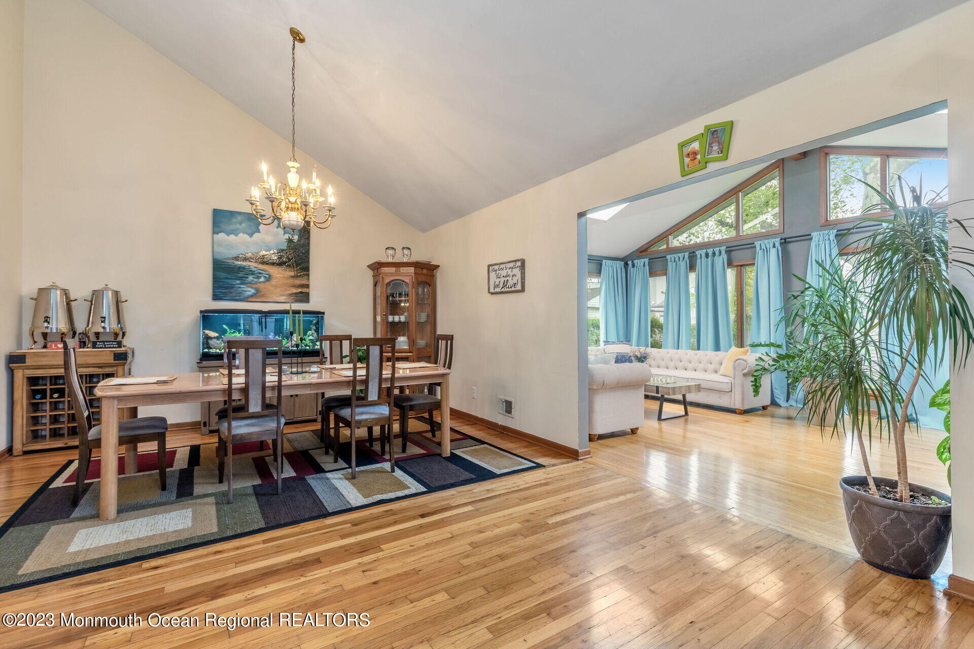 15 Galewood Drive