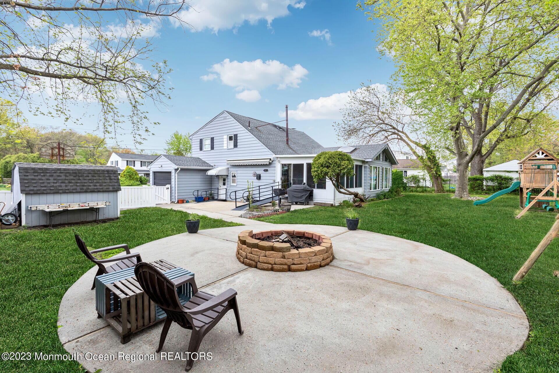 15 Galewood Drive