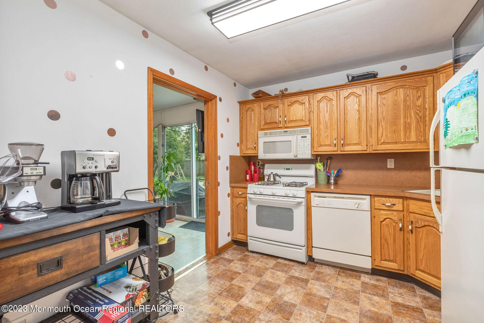 15 Galewood Drive