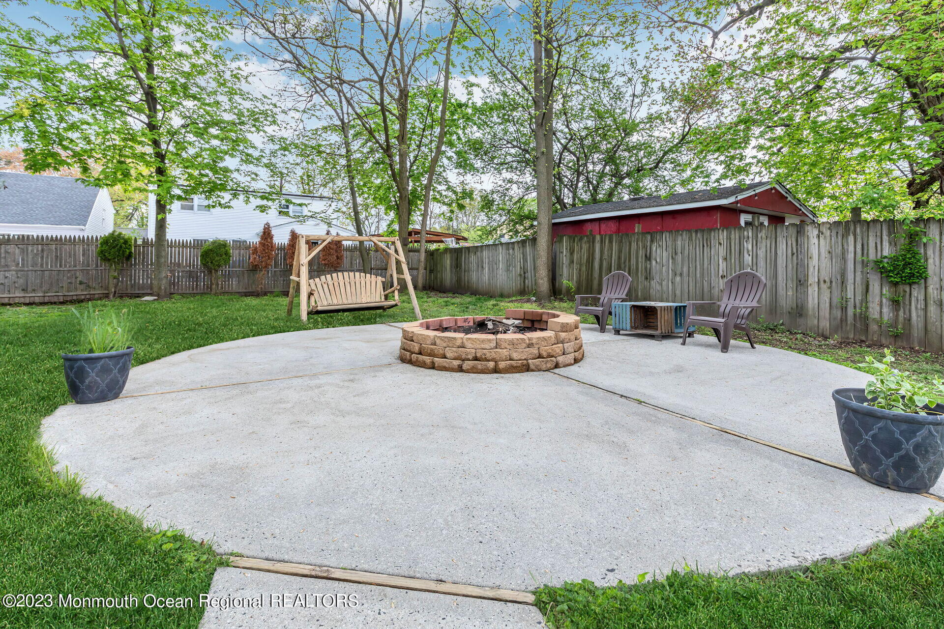 15 Galewood Drive