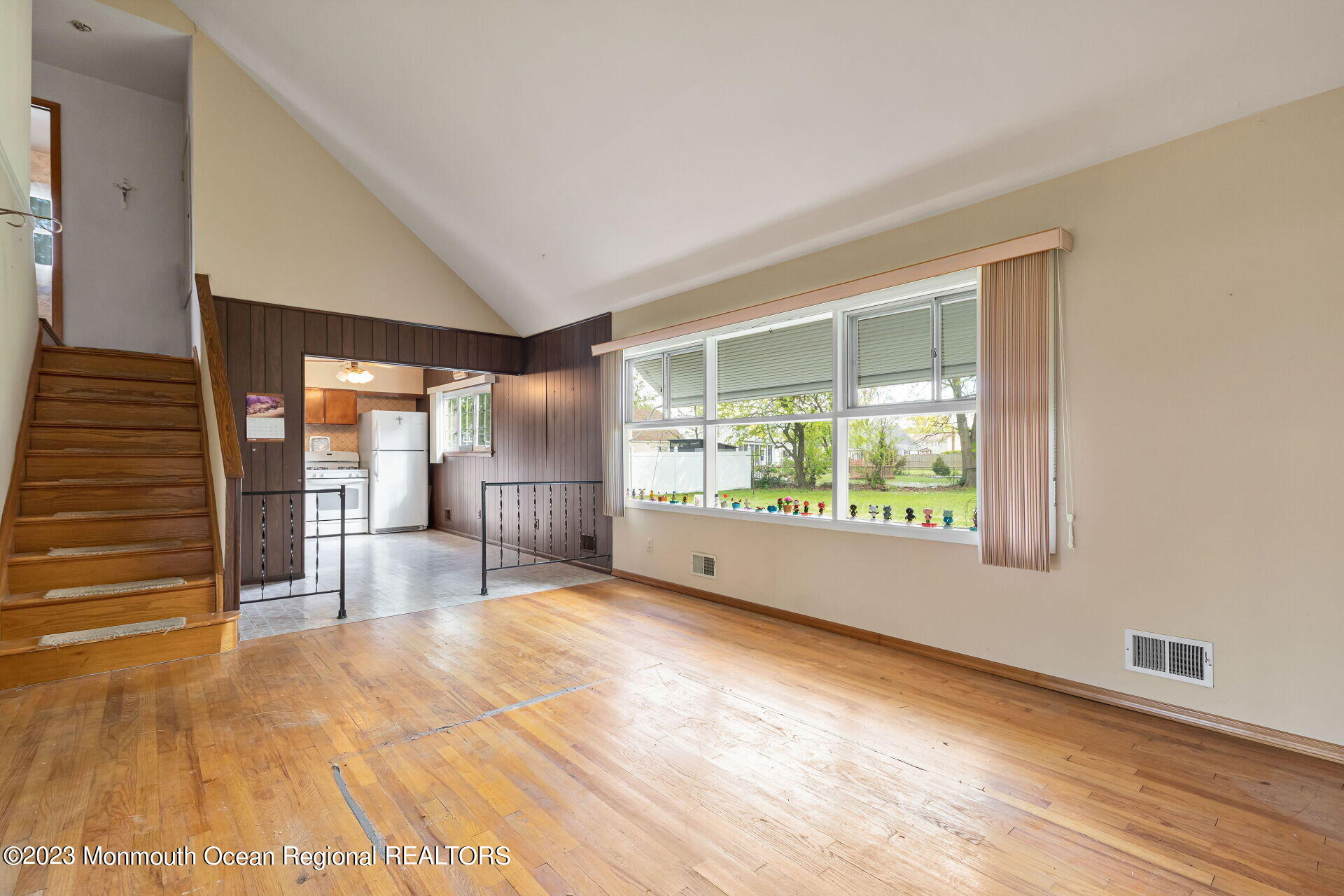 186 Middle Road
