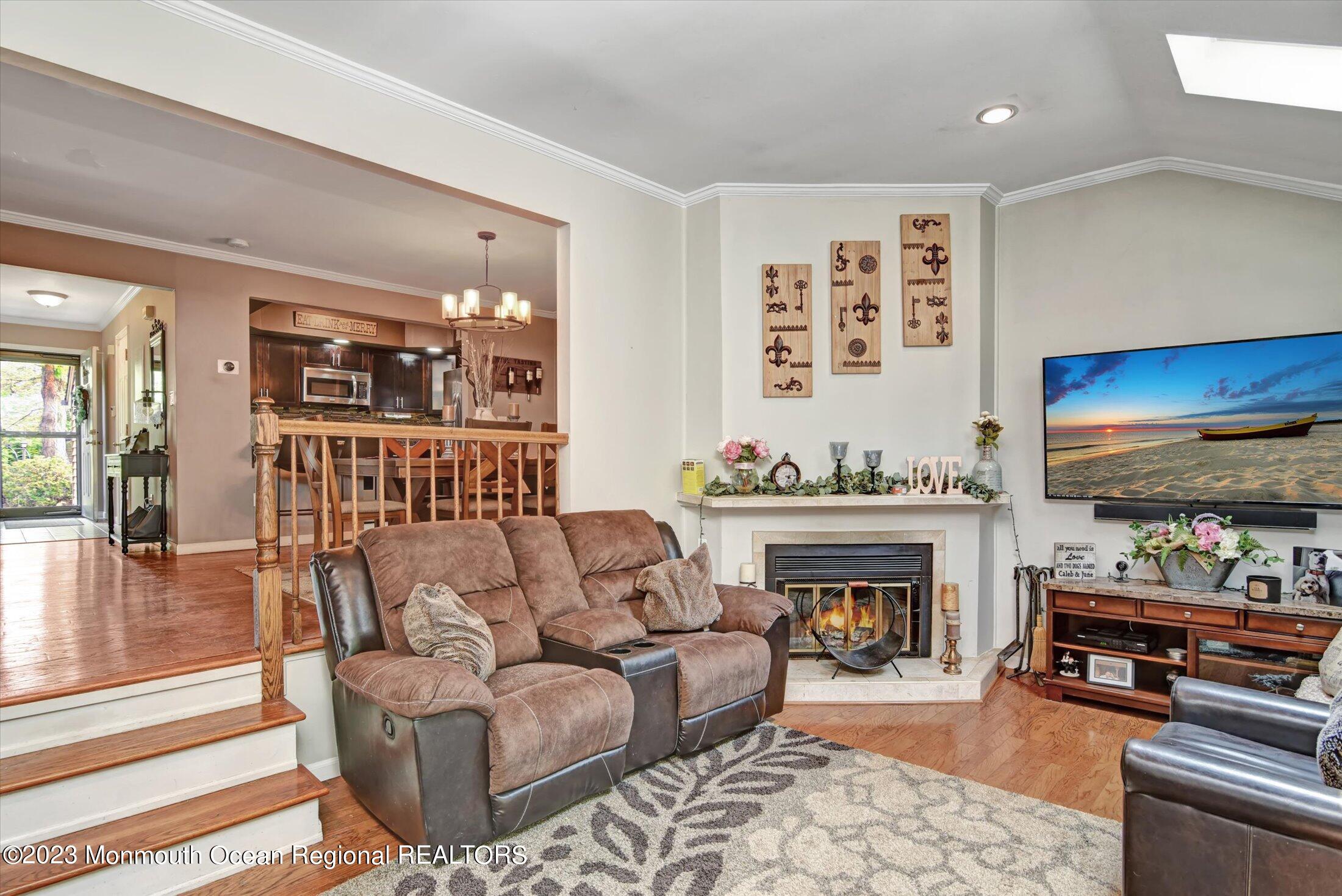 231 Grant Avenue, #6