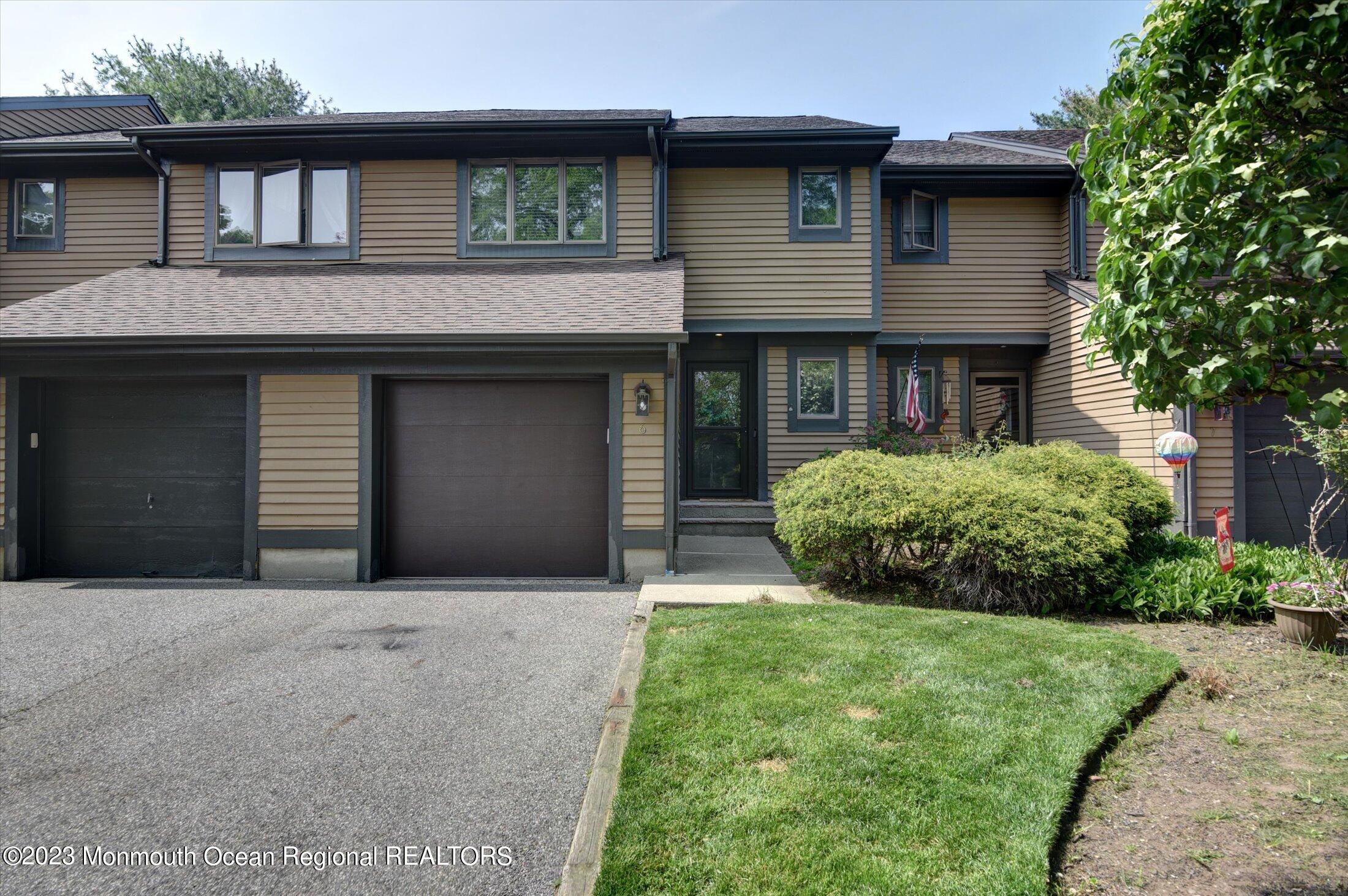 231 Grant Avenue, #6