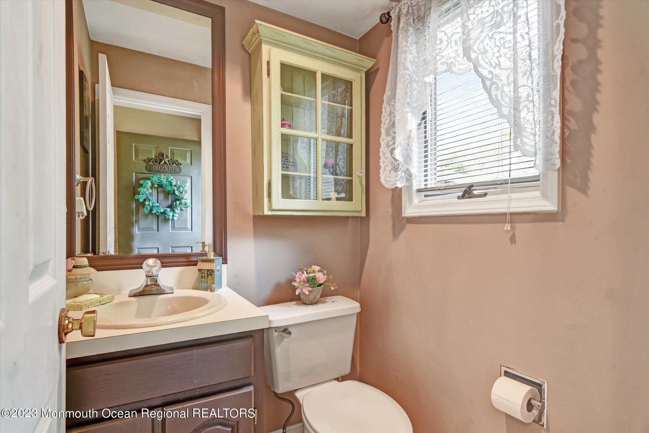 231 Grant Avenue, #6