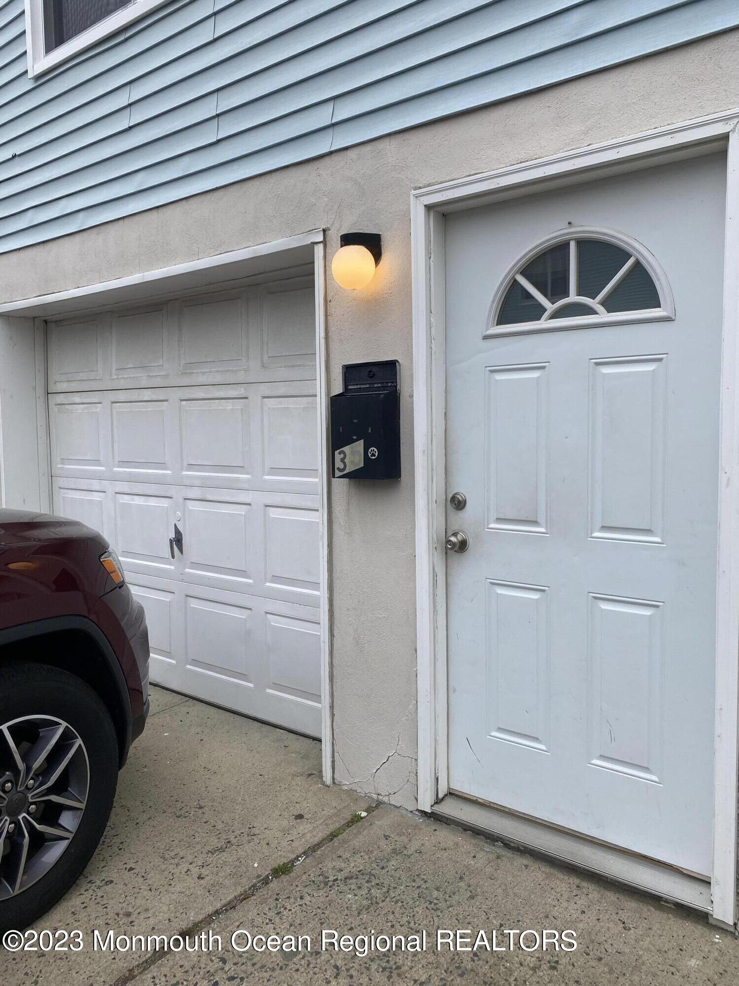 35 Beachway Avenue, 9