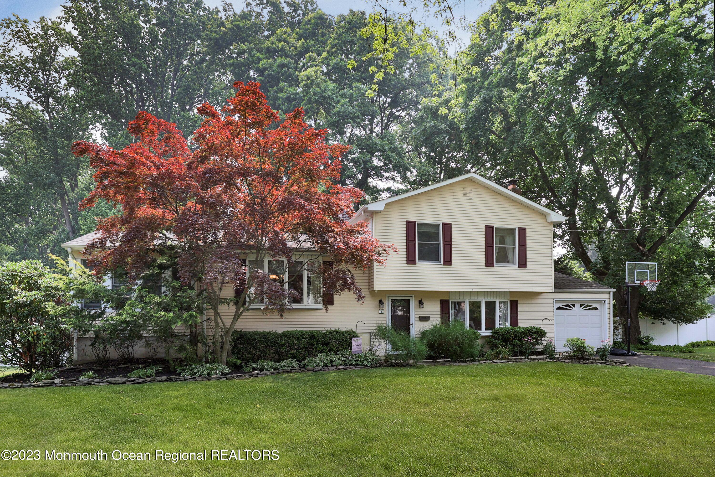 113 Apple Blossom Lane