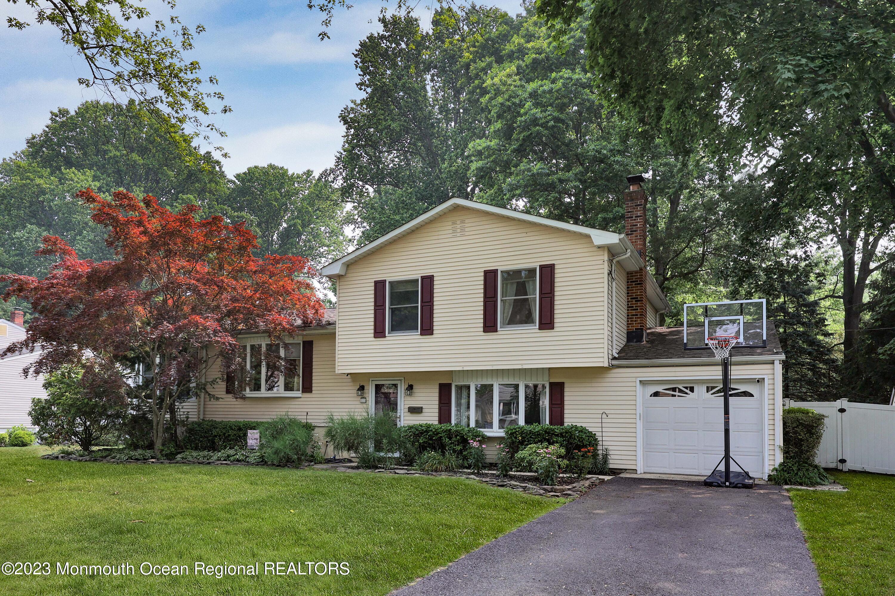113 Apple Blossom Lane