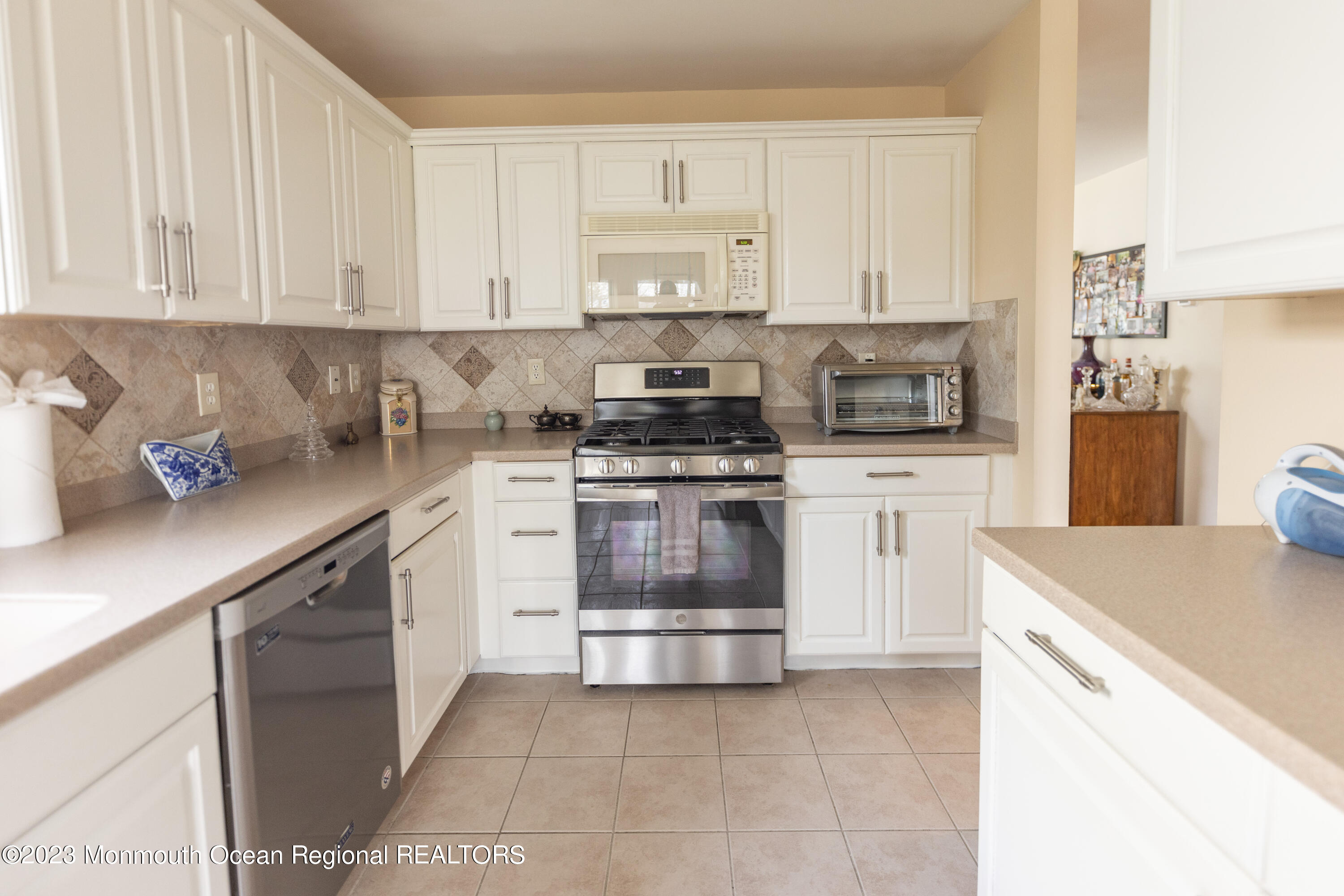 86 San Anita Drive