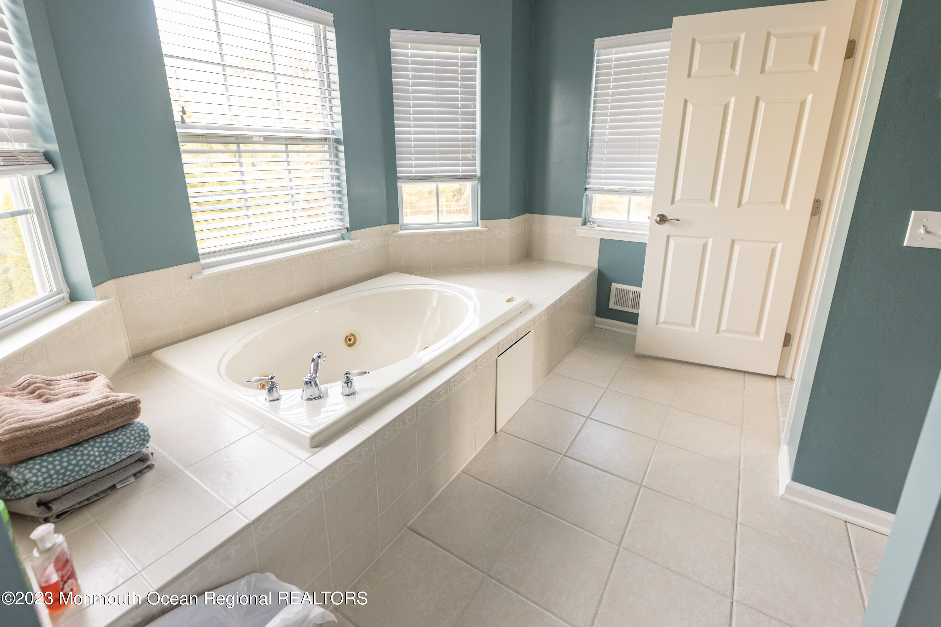 86 San Anita Drive