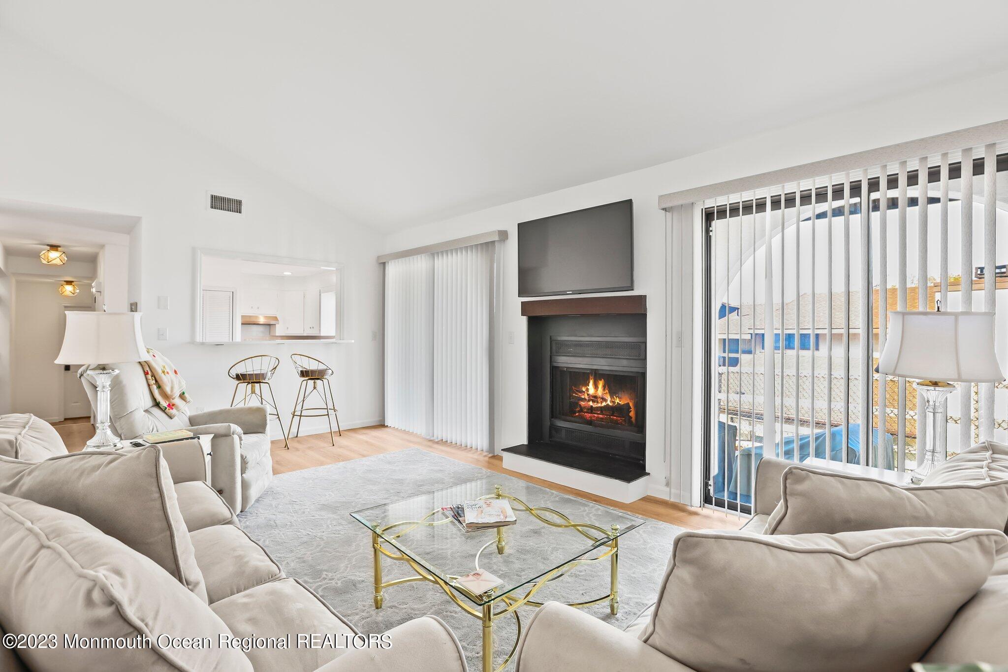80 Tower Hill Drive