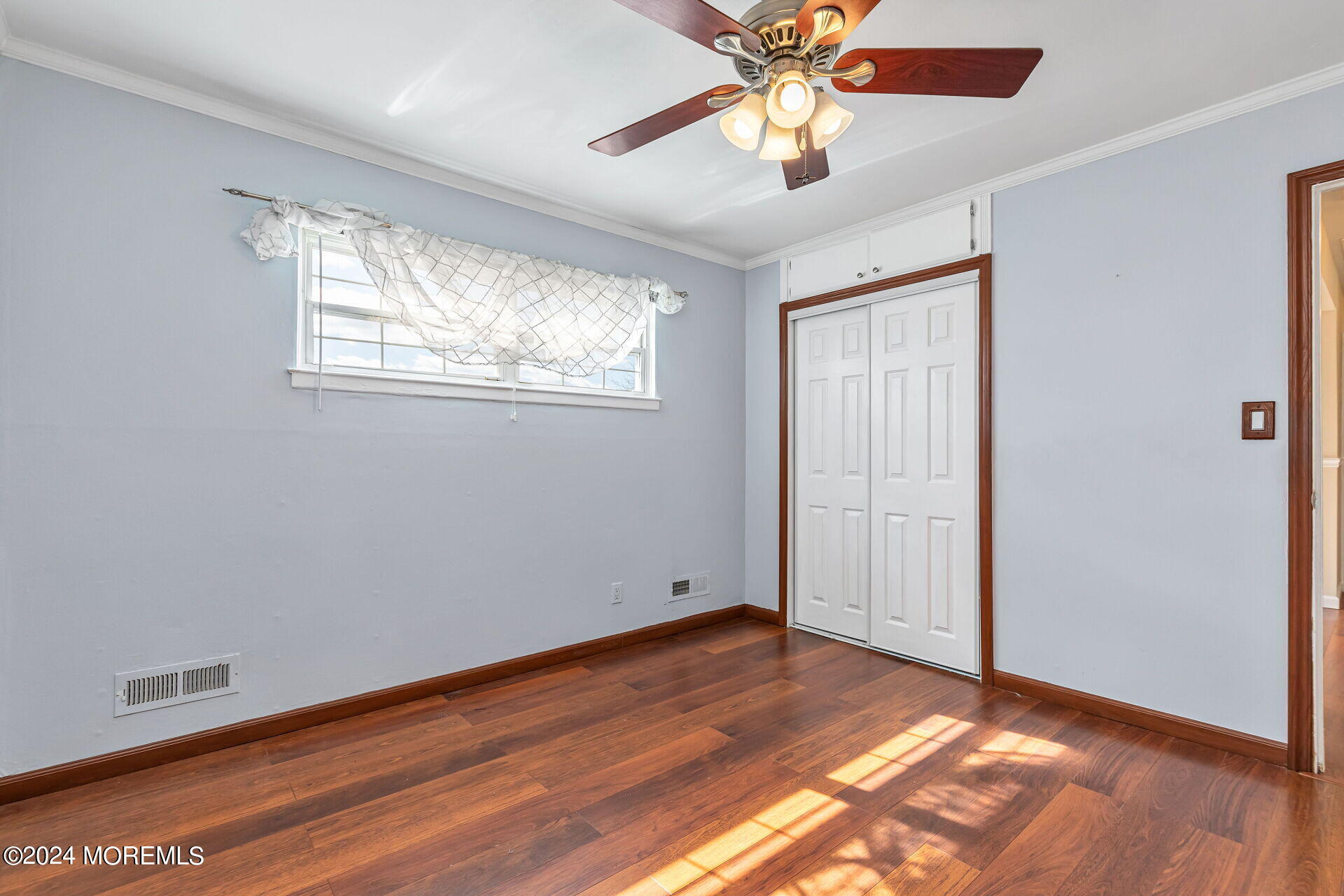 6 Linda Place