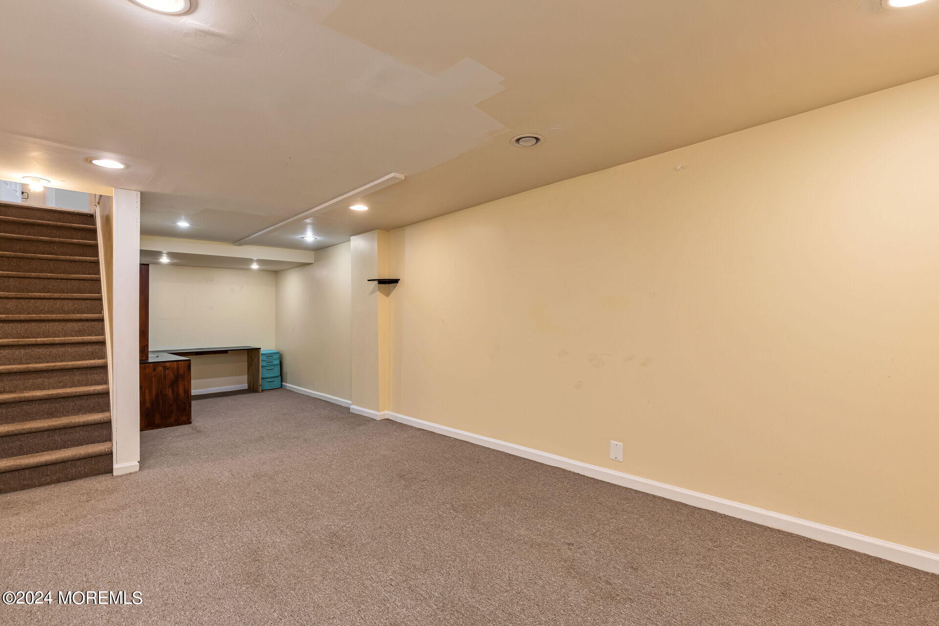 6 Linda Place