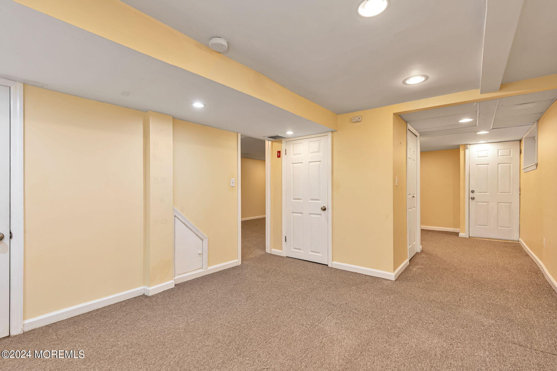 6 Linda Place
