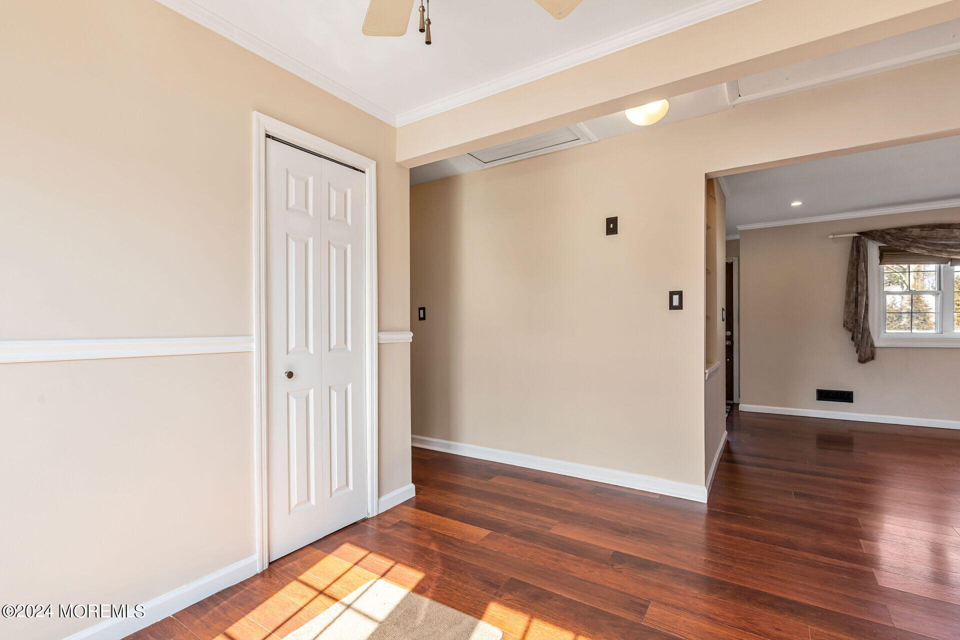 6 Linda Place