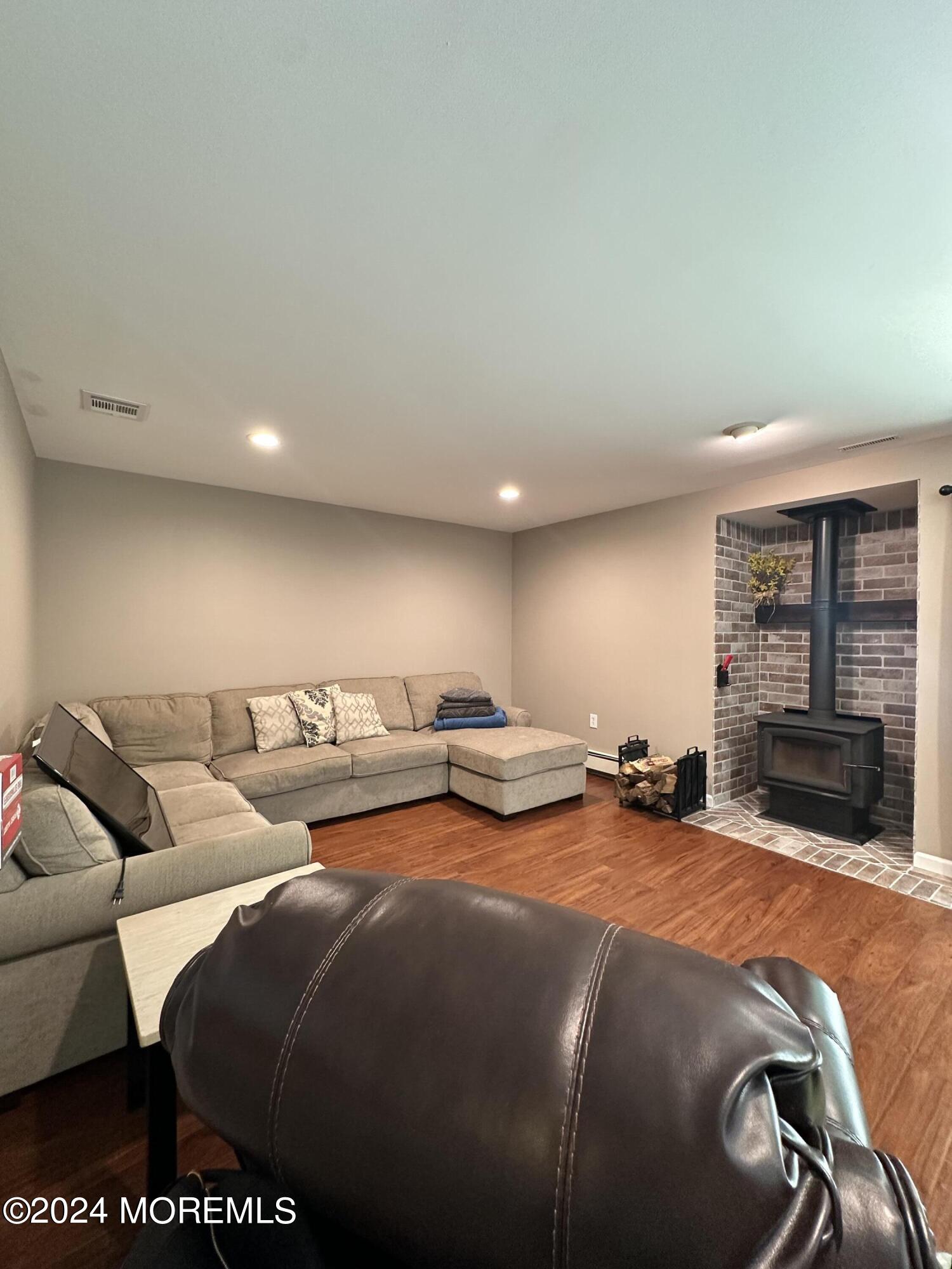 44 Fieldcrest Way