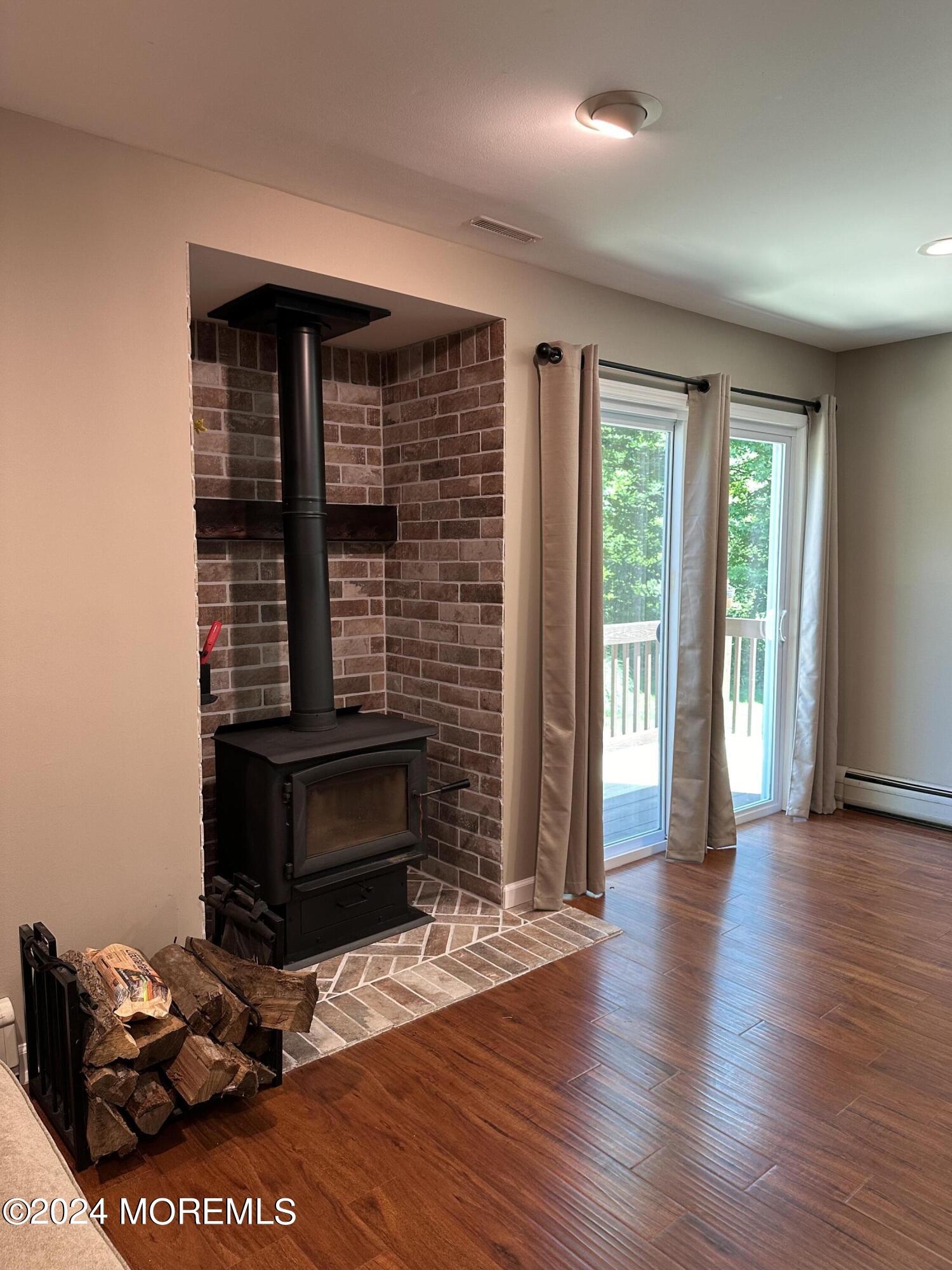 44 Fieldcrest Way