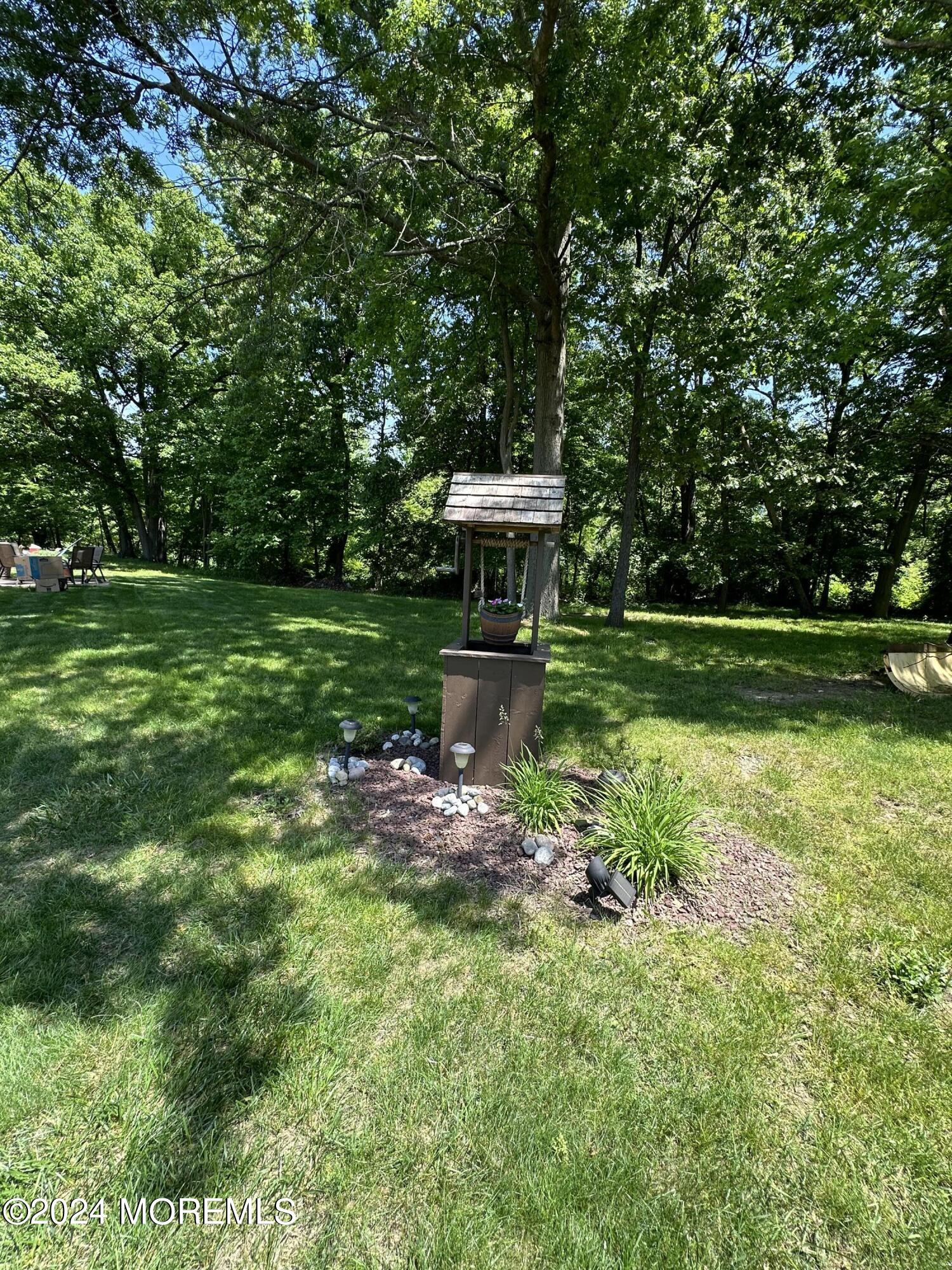 44 Fieldcrest Way