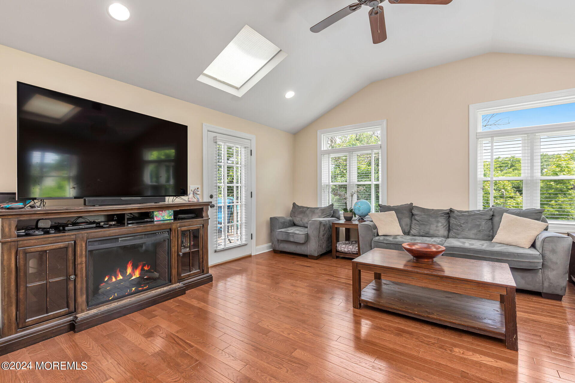 381 Campbell Avenue