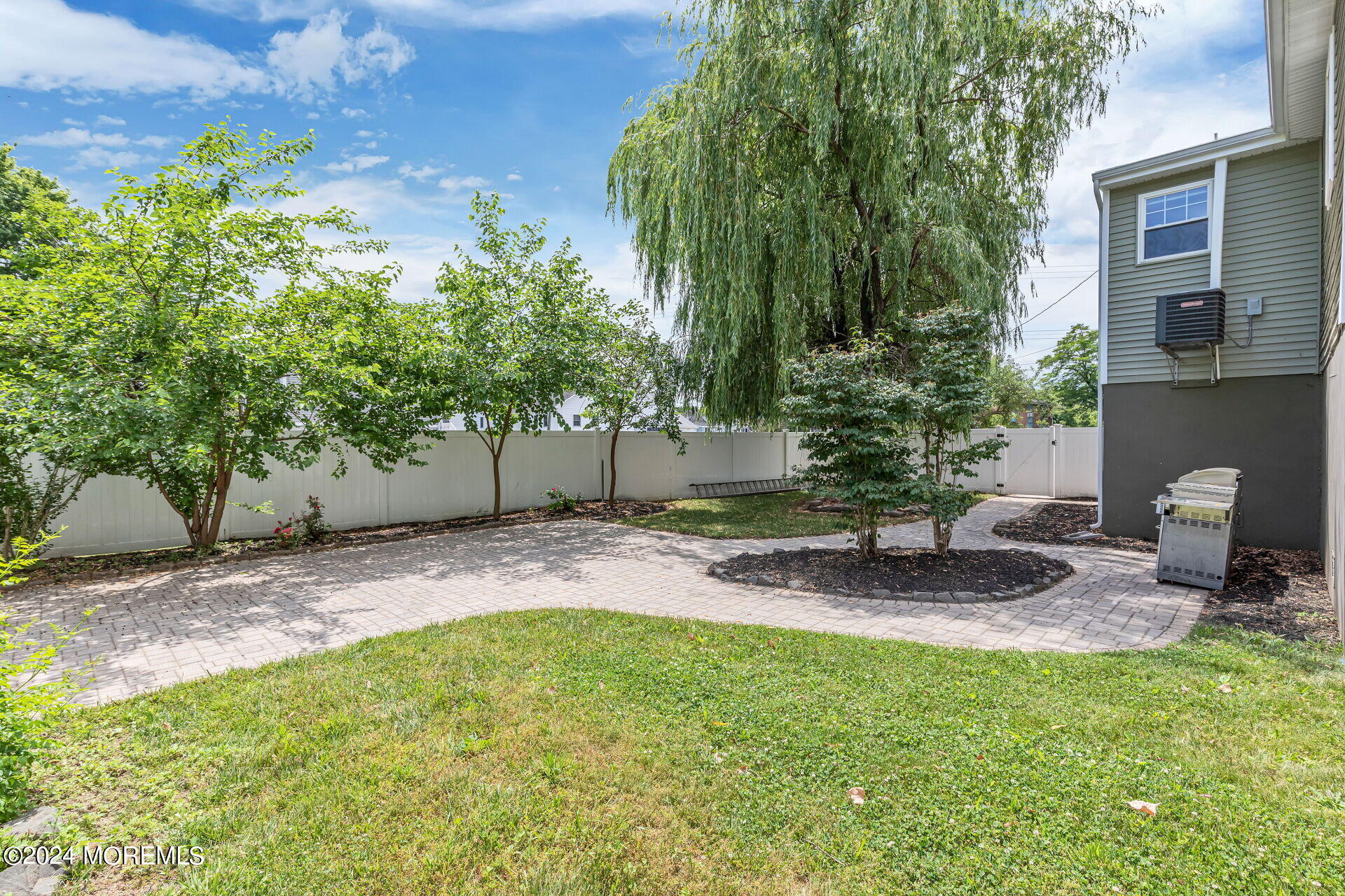 381 Campbell Avenue