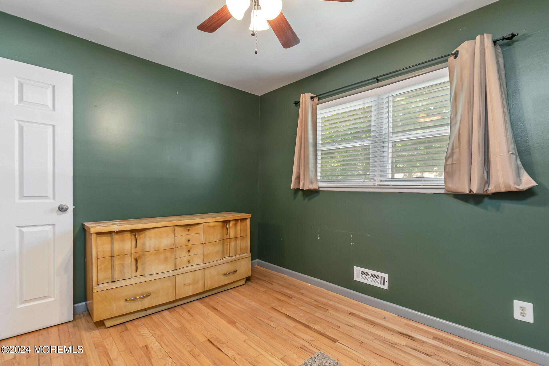 10 Knoll Terrace