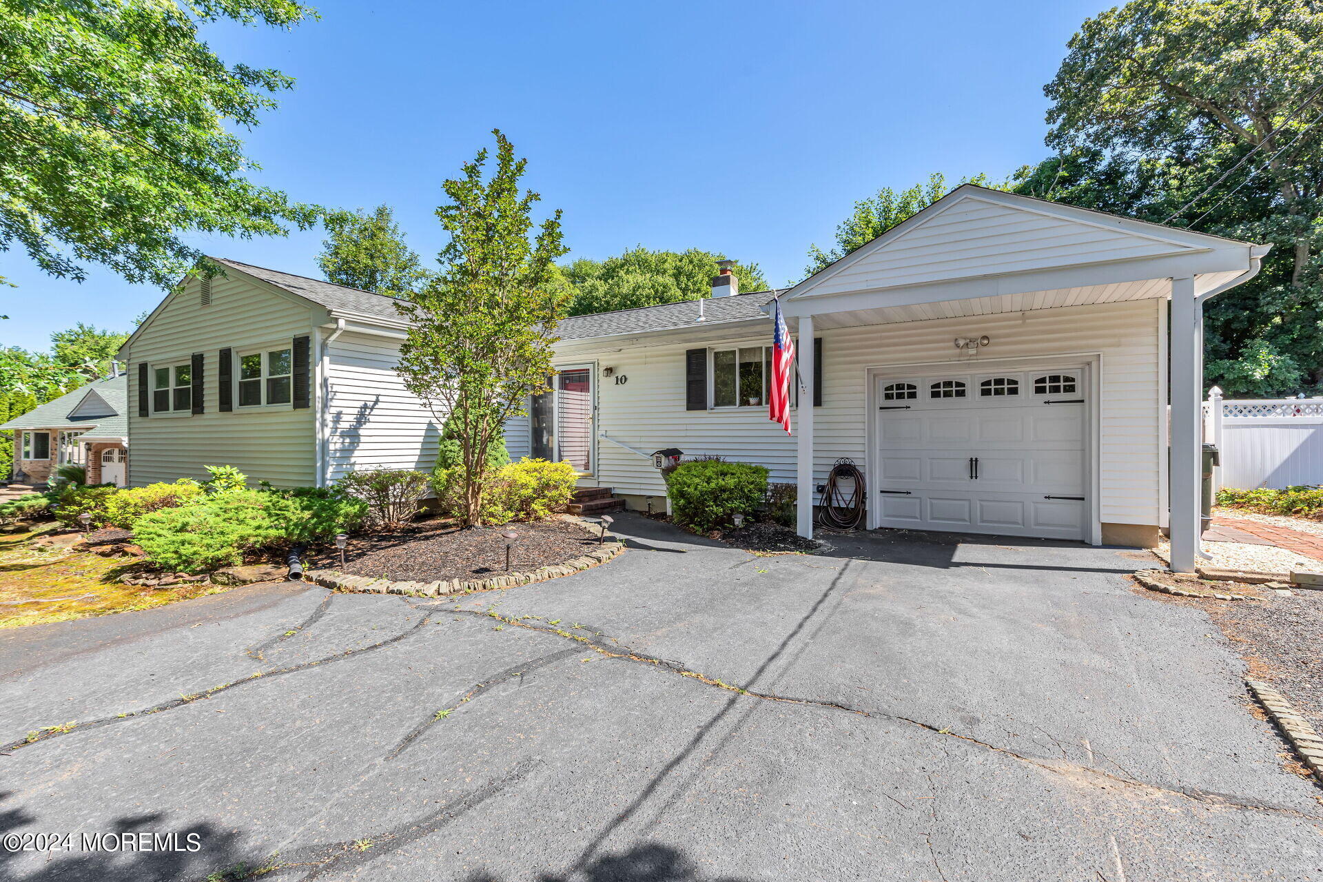 10 Knoll Terrace