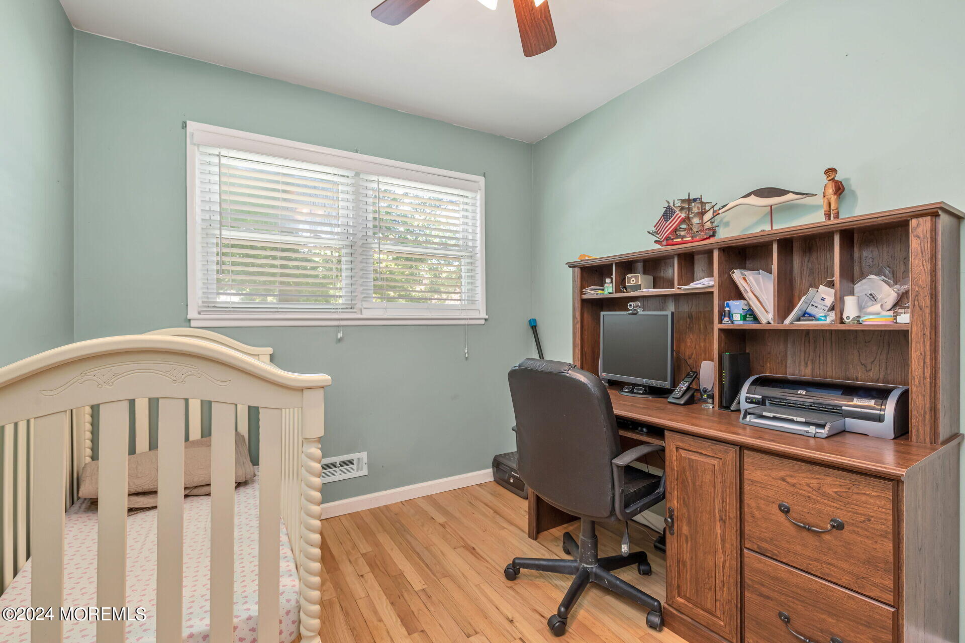 10 Knoll Terrace