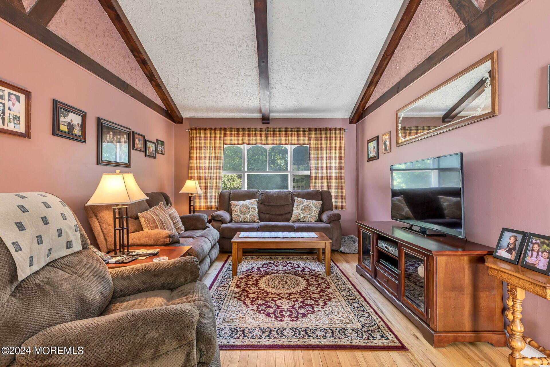 10 Knoll Terrace