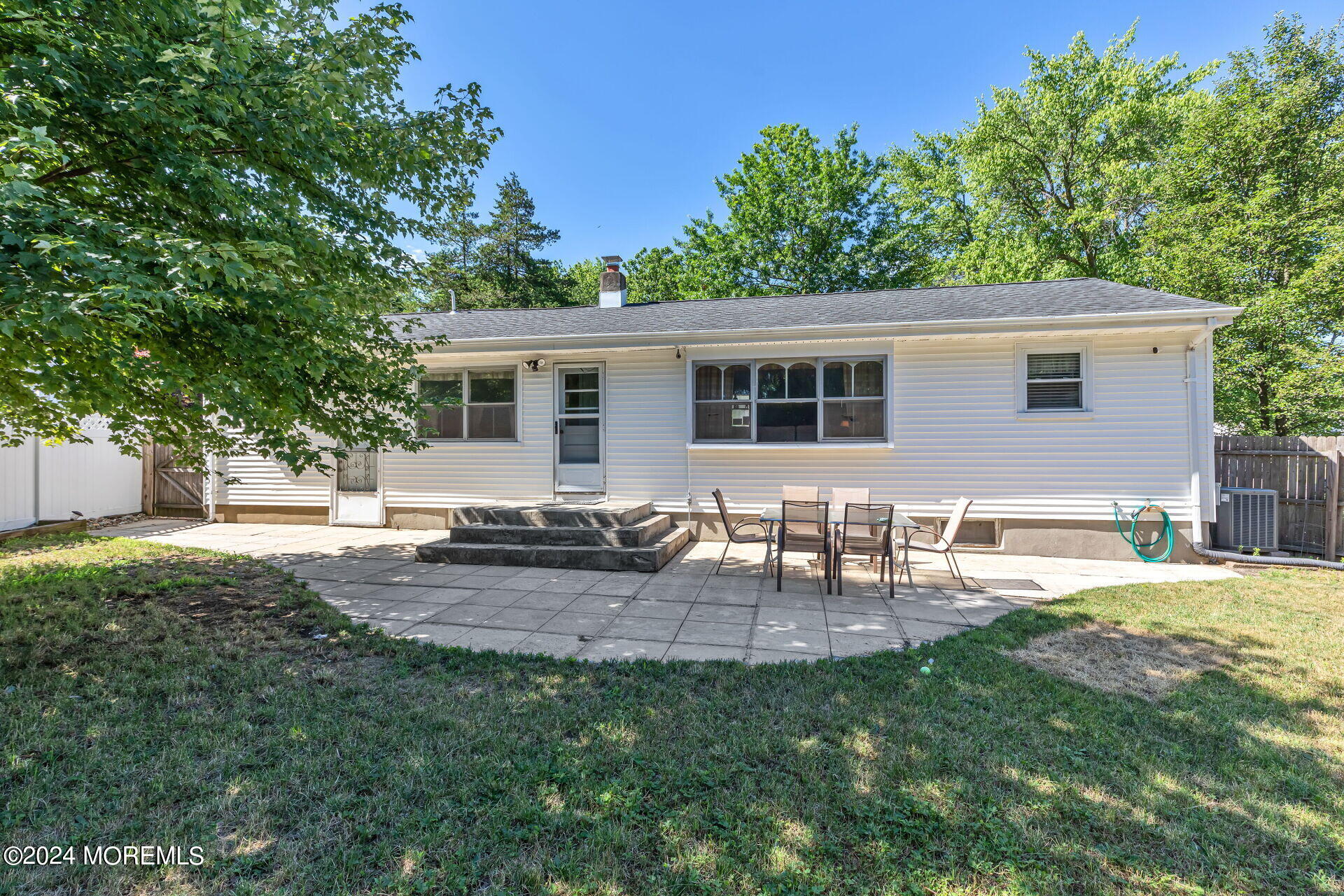 10 Knoll Terrace