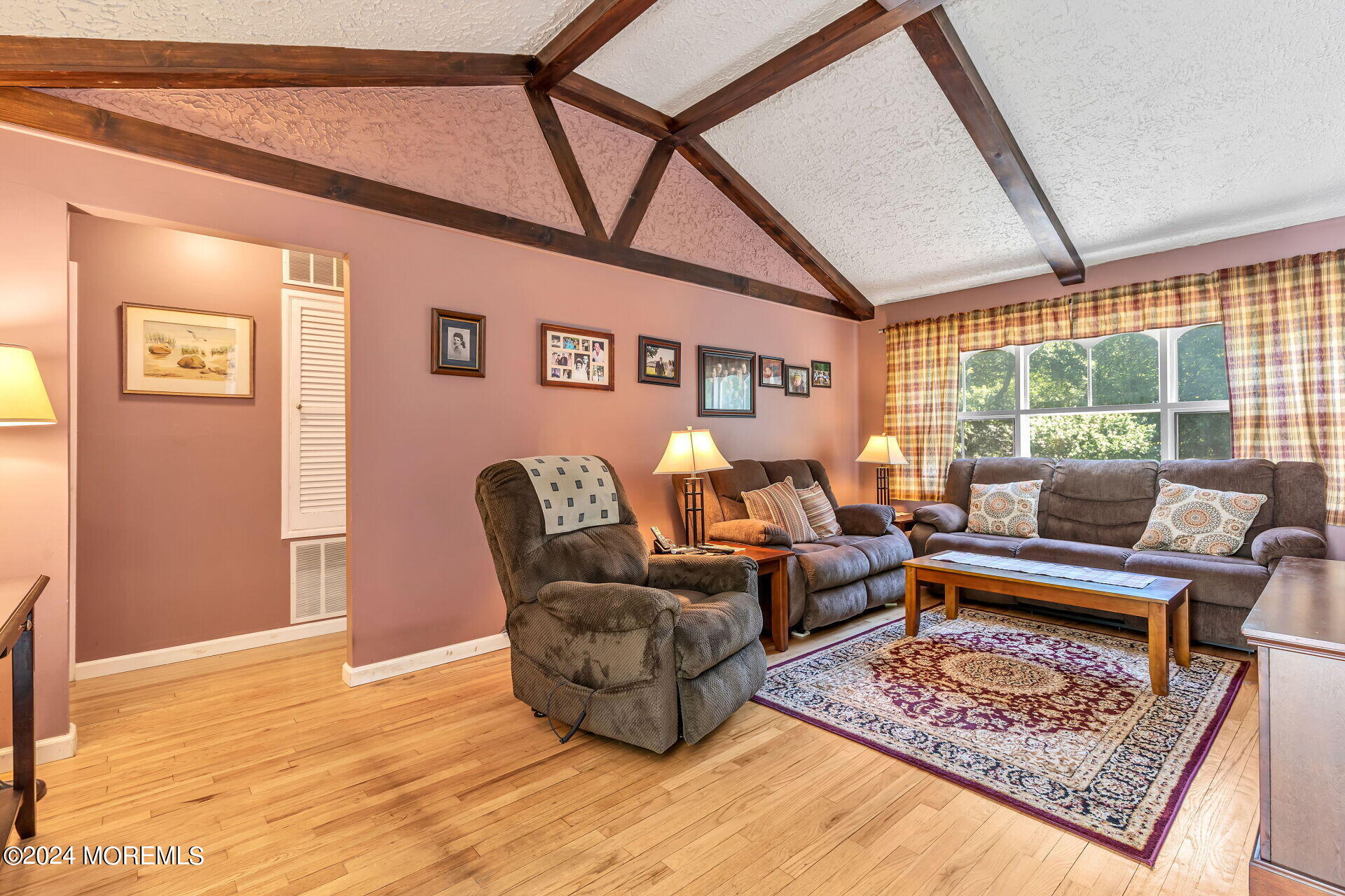 10 Knoll Terrace