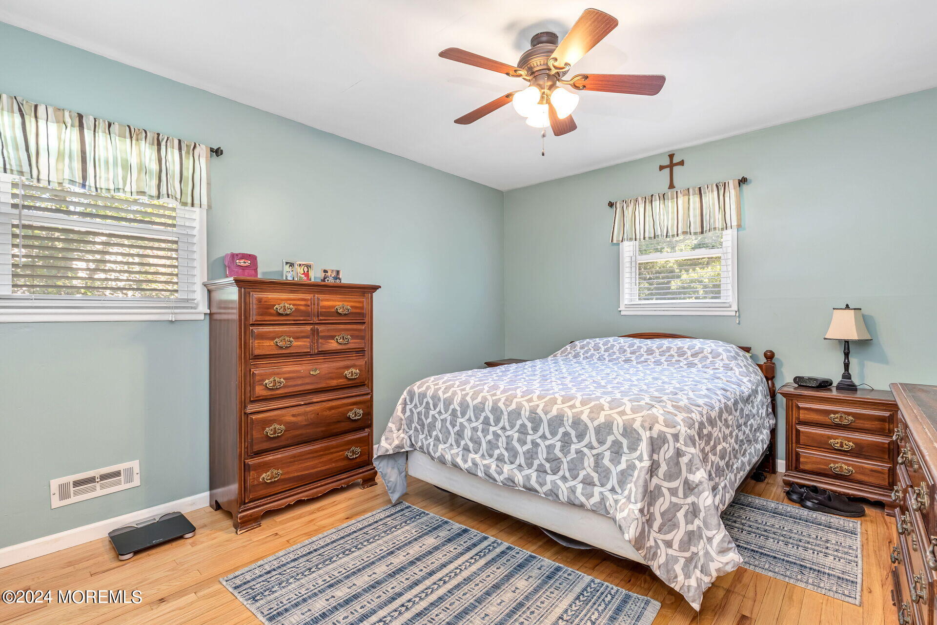 10 Knoll Terrace