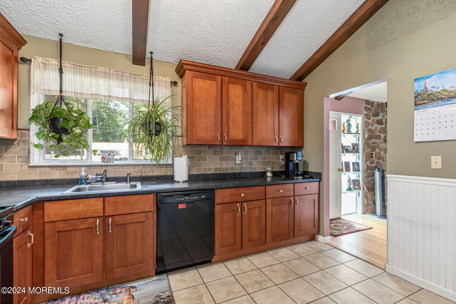 10 Knoll Terrace